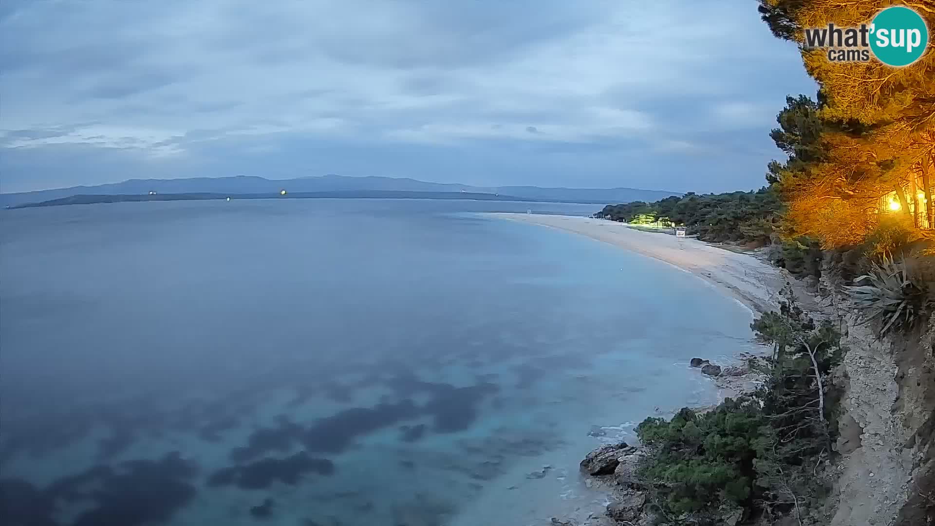 Webcam Zlatni Rat Bol – Liveblick vom berühmten Strand auf Brač