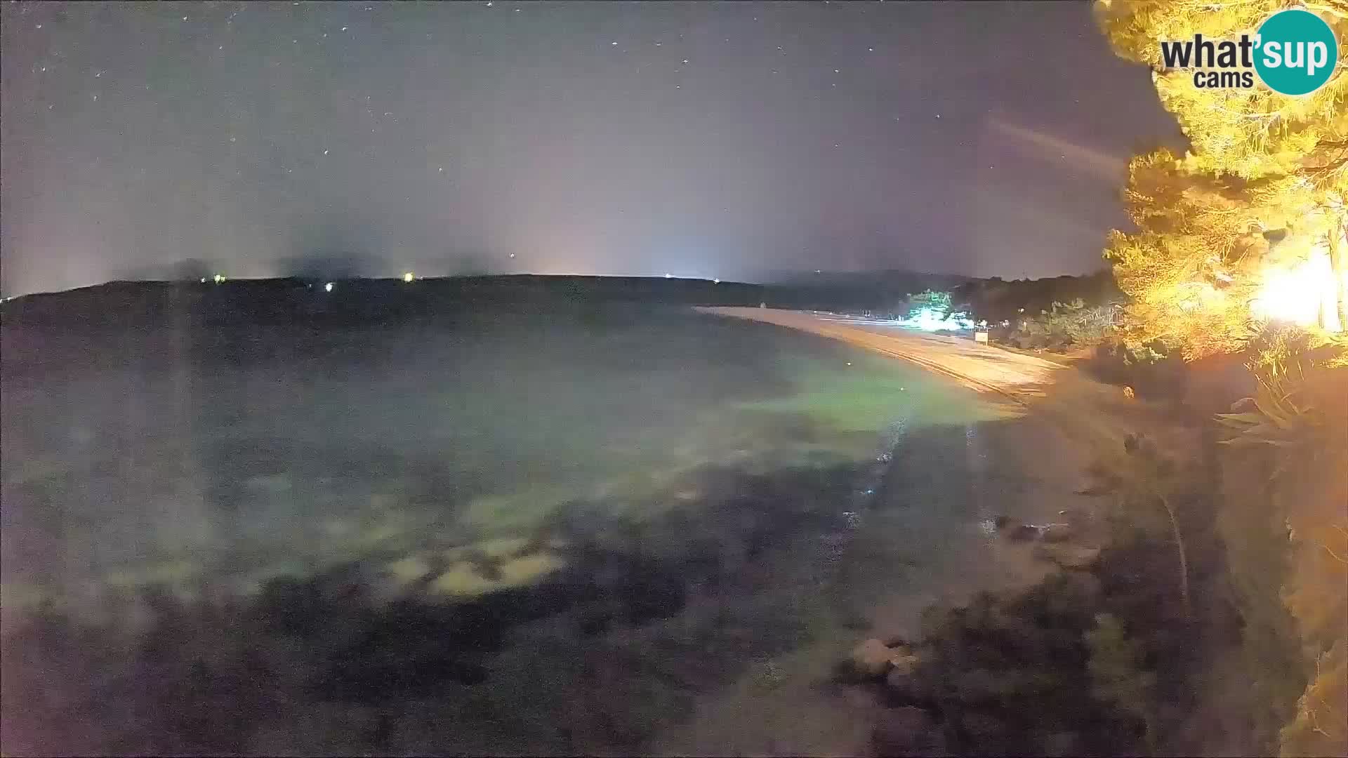 Web kamera Bol Zlatni Rat – Pogled uživo s otoka Brača