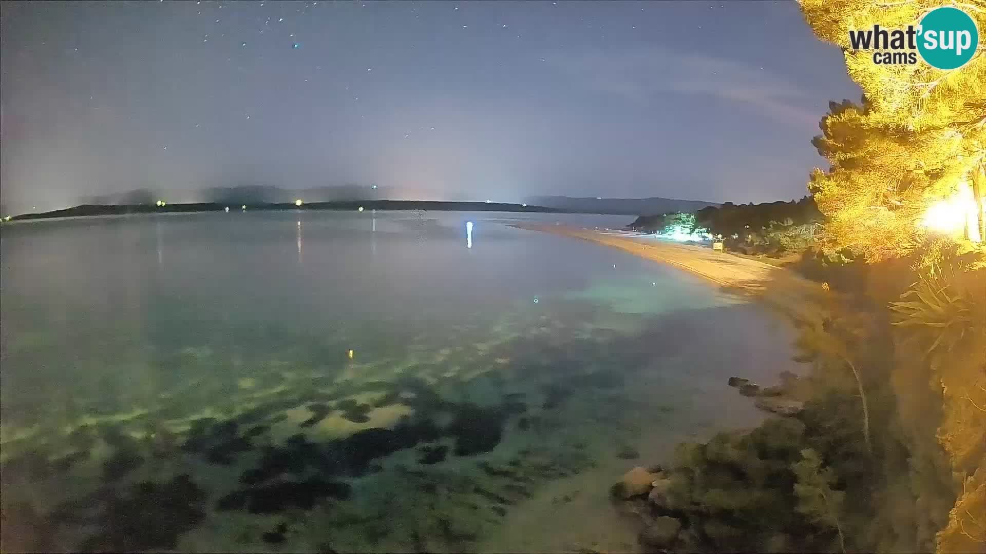 Spletna kamera Bol Zlatni Rat – Pogled v živo z otoka Brač