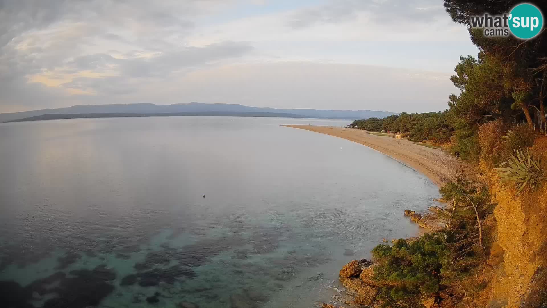 Webcam Zlatni Rat Bol – Liveblick vom berühmten Strand auf Brač