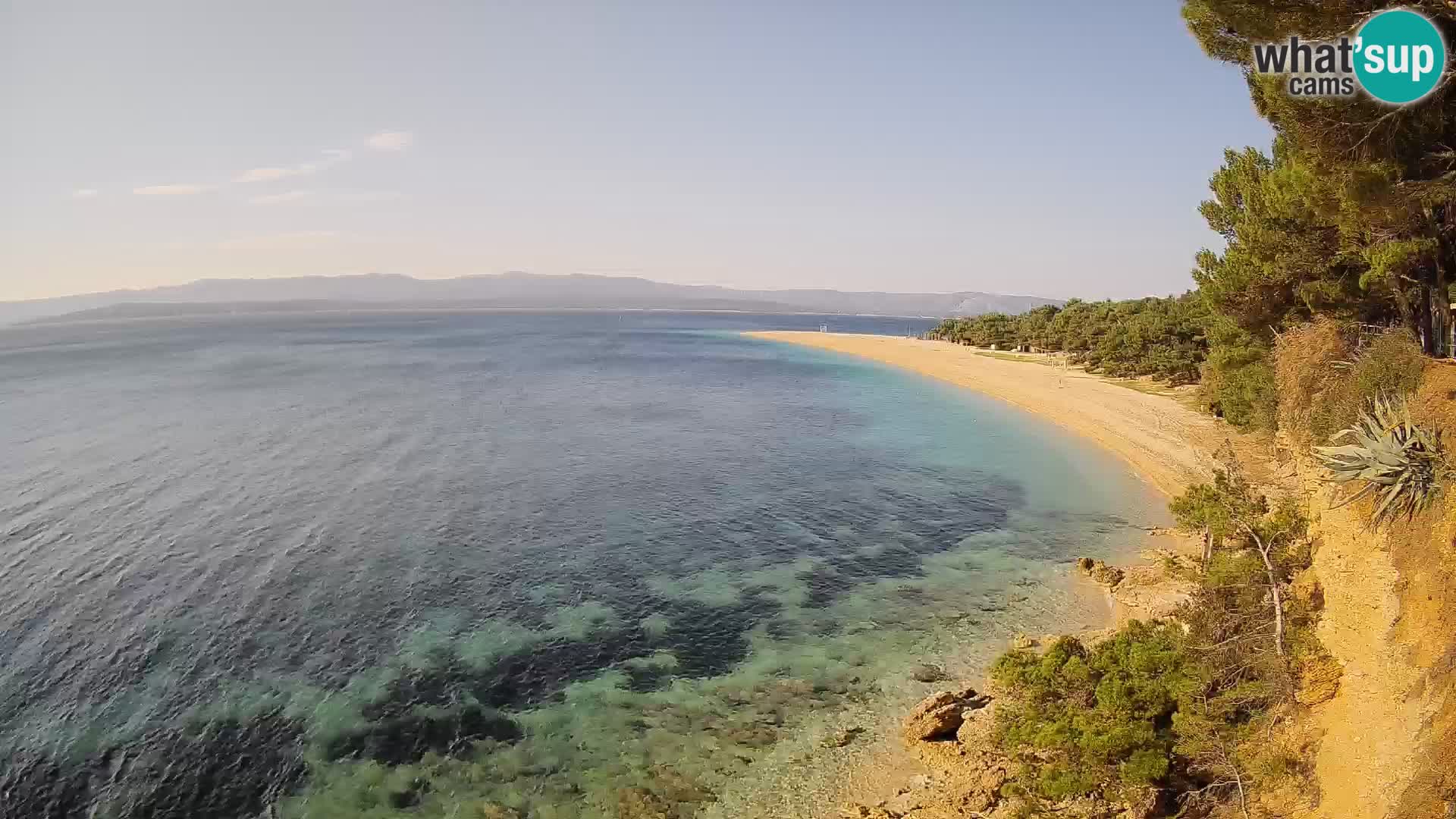 Web kamera Bol Zlatni Rat – Pogled uživo s otoka Brača