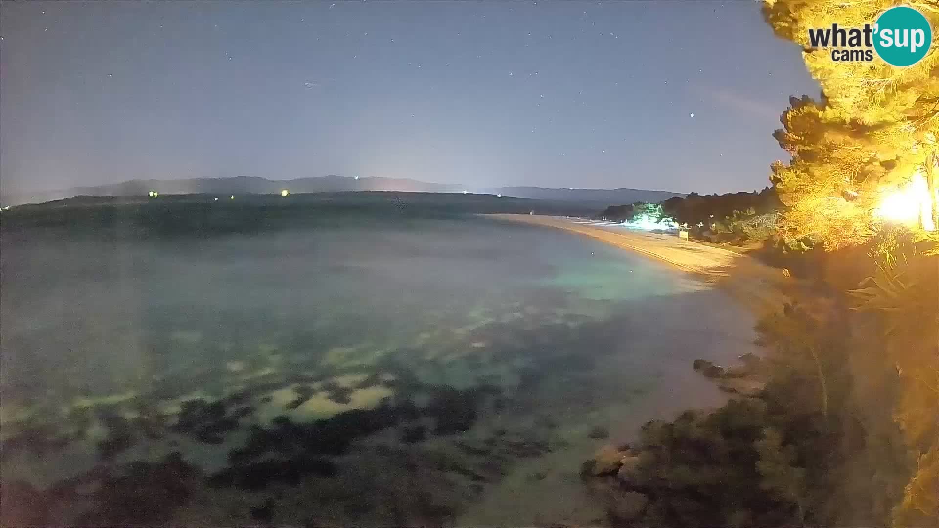 Web kamera Bol Zlatni Rat – Pogled uživo s otoka Brača