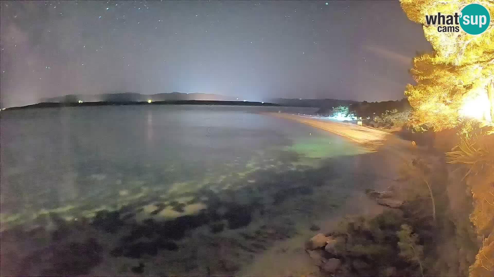 Web kamera Bol Zlatni Rat – Pogled uživo s otoka Brača