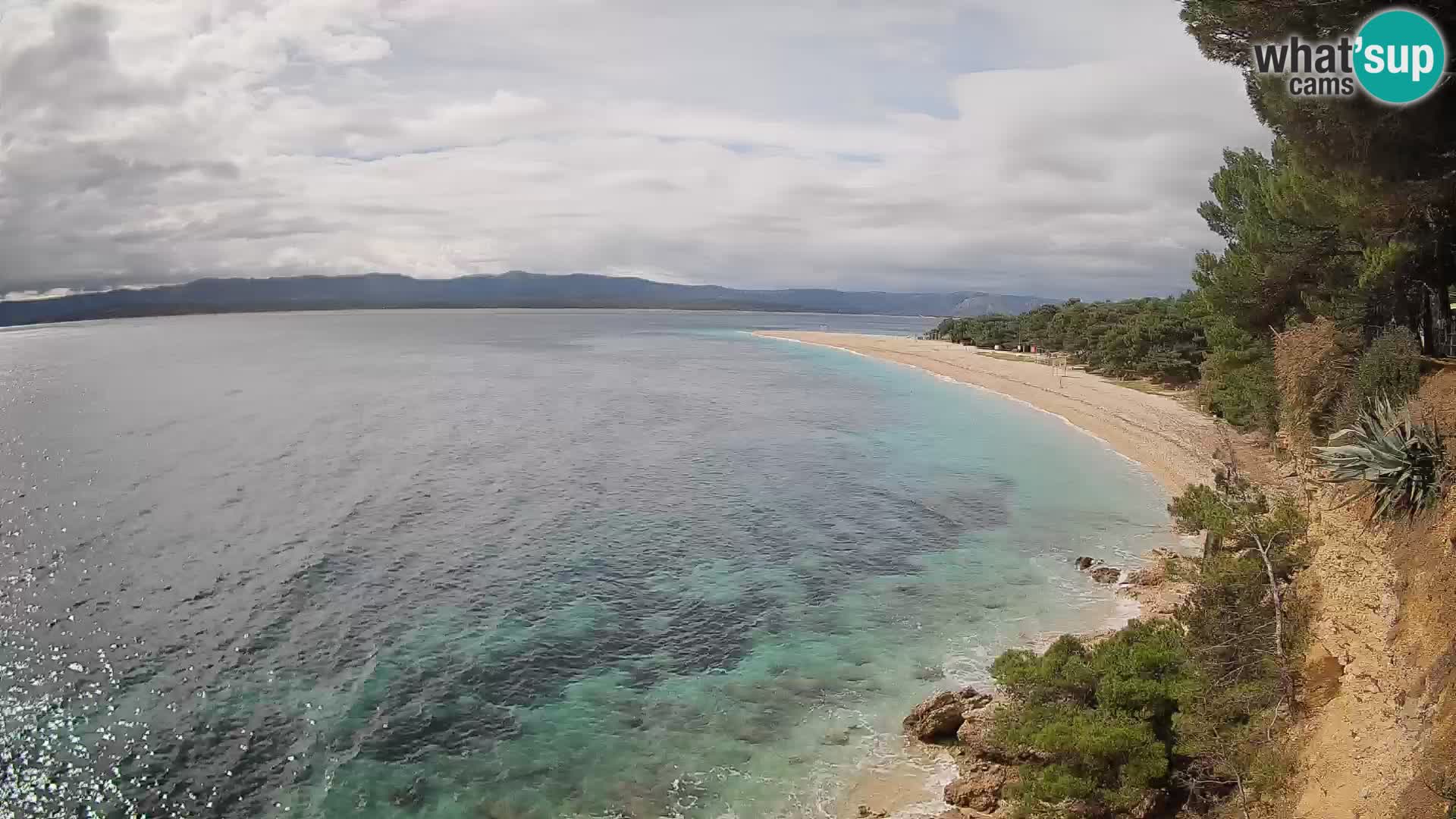Spletna kamera Bol Zlatni Rat – Pogled v živo z otoka Brač