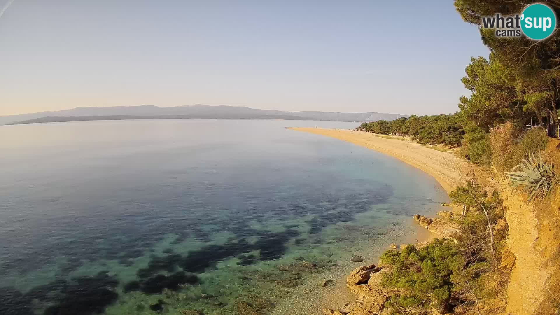 Web kamera Bol Zlatni Rat – Pogled uživo s otoka Brača