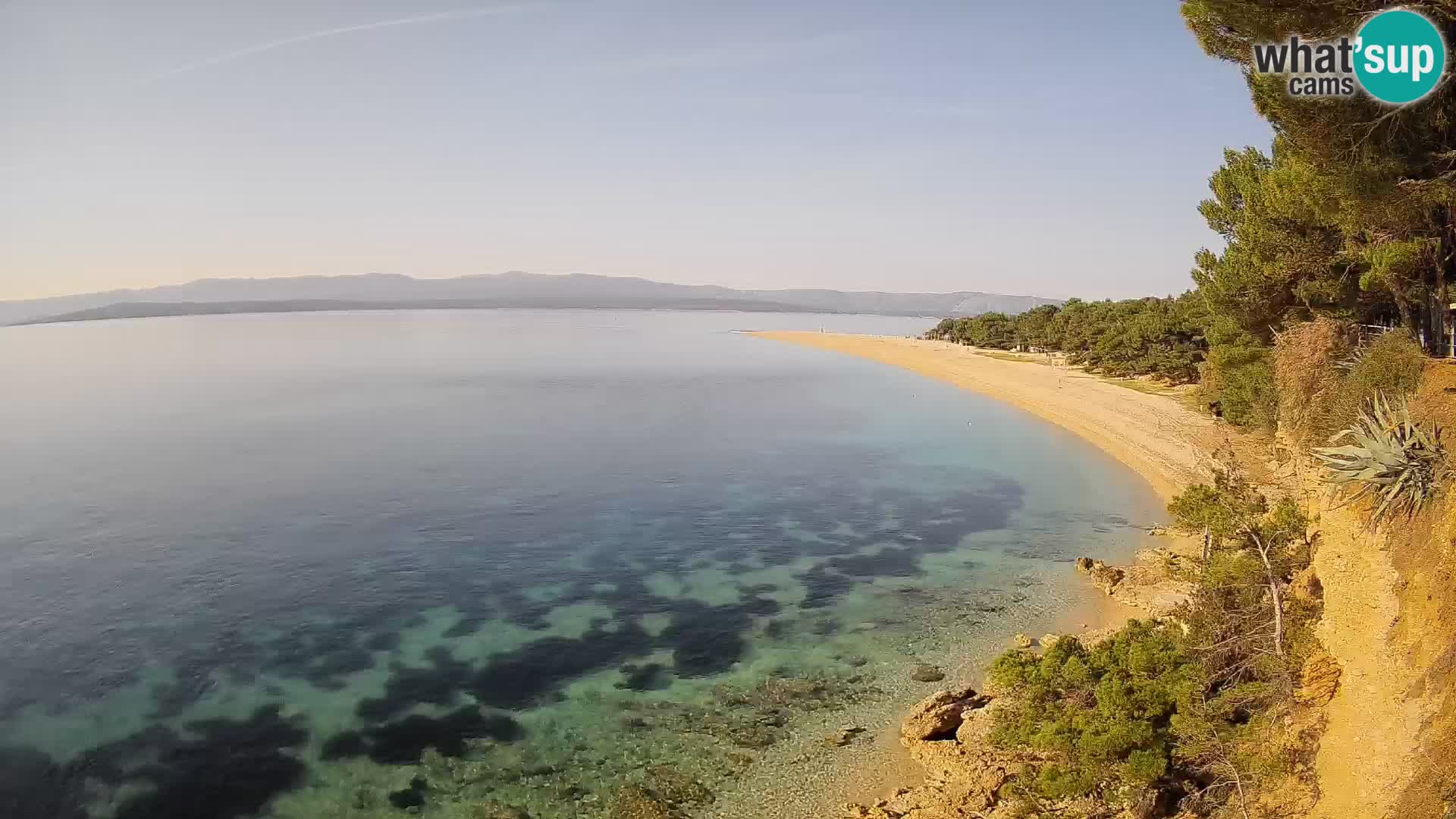 Web kamera Bol Zlatni Rat – Pogled uživo s otoka Brača