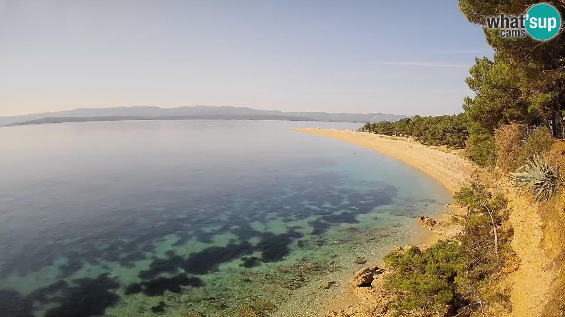 Spletna kamera Bol Zlatni Rat – Pogled v živo z otoka Brač