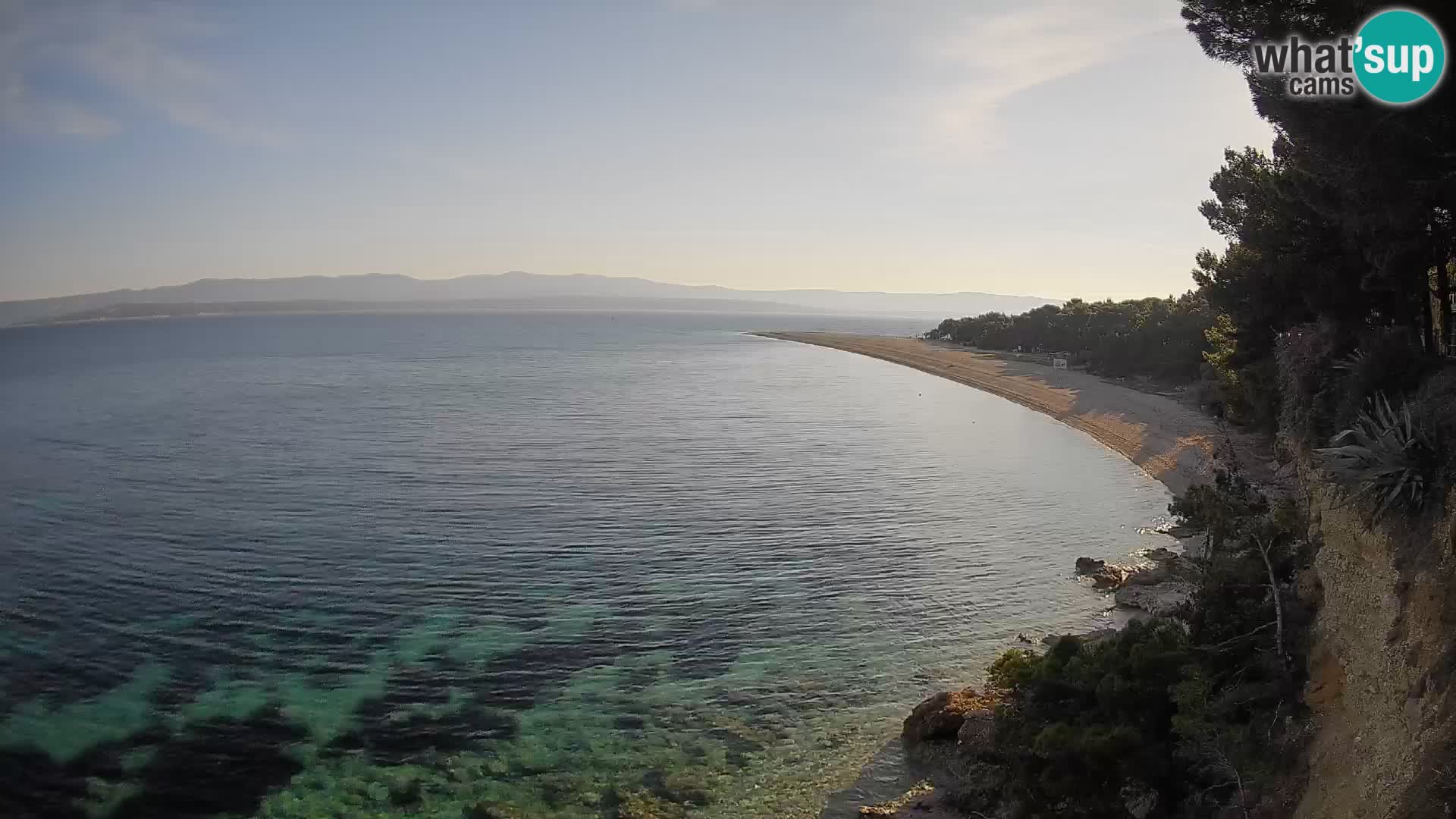 Spletna kamera Bol Zlatni Rat – Pogled v živo z otoka Brač