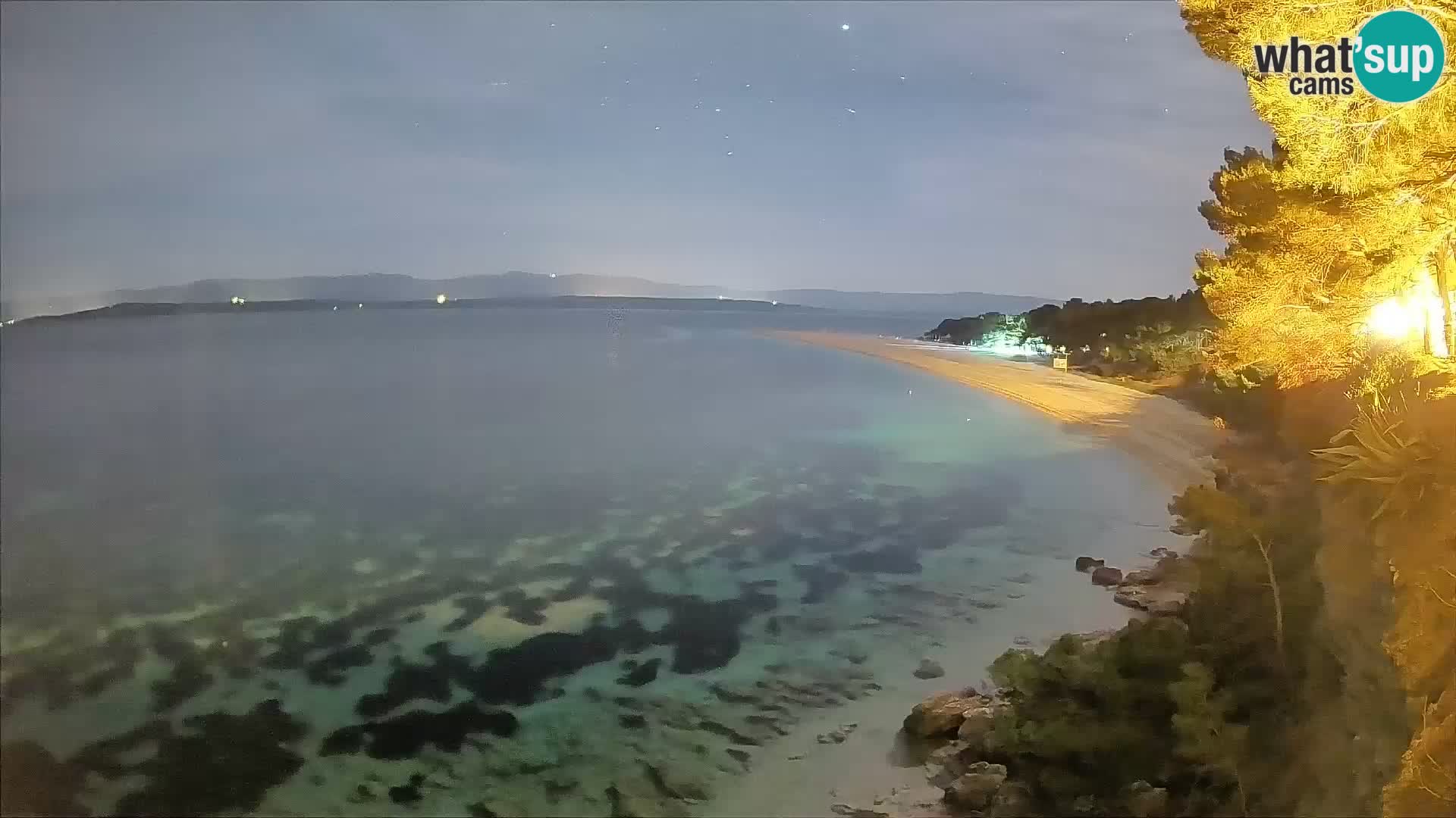 Web kamera Bol Zlatni Rat – Pogled uživo s otoka Brača