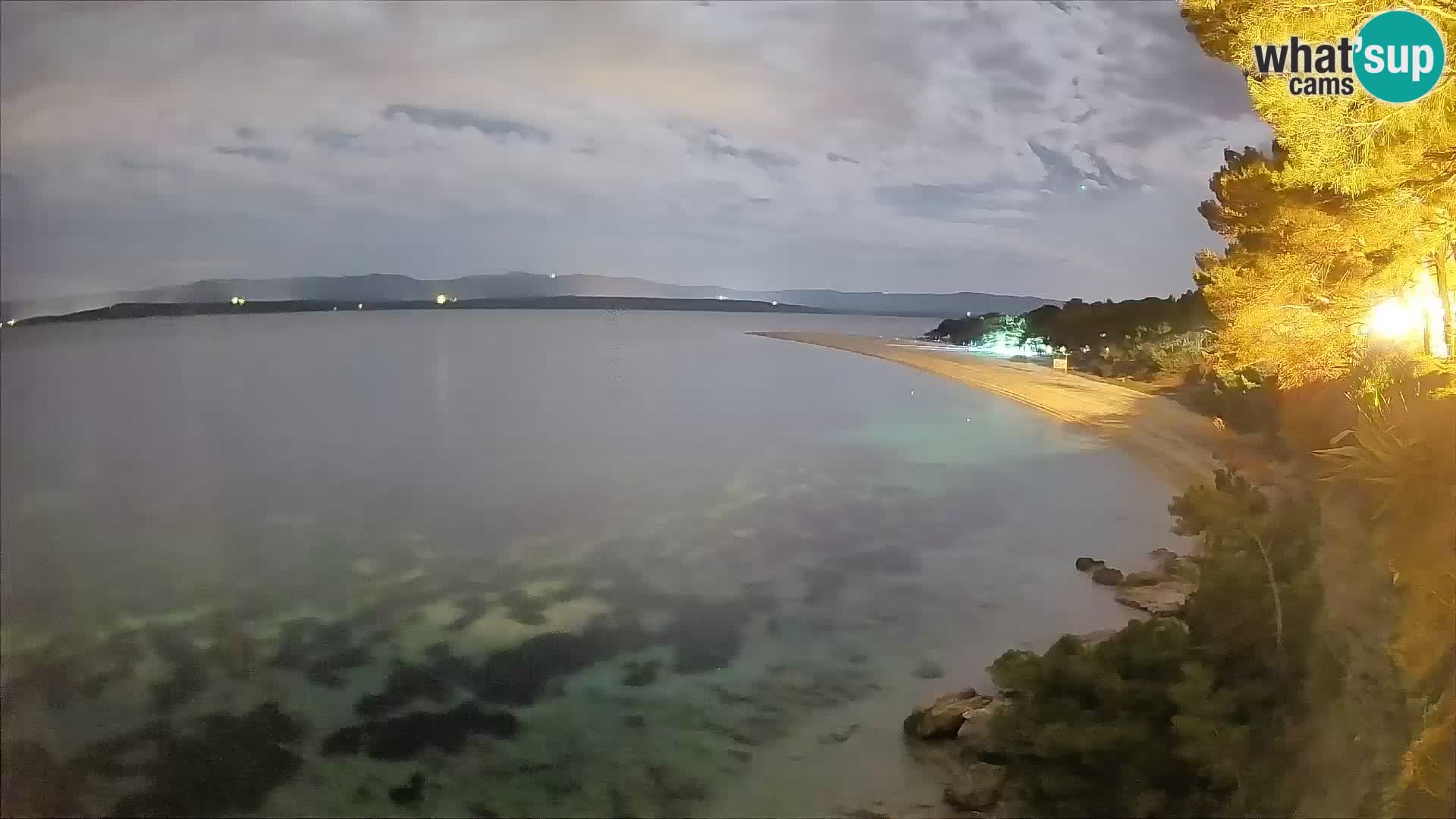 Spletna kamera Bol Zlatni Rat – Pogled v živo z otoka Brač
