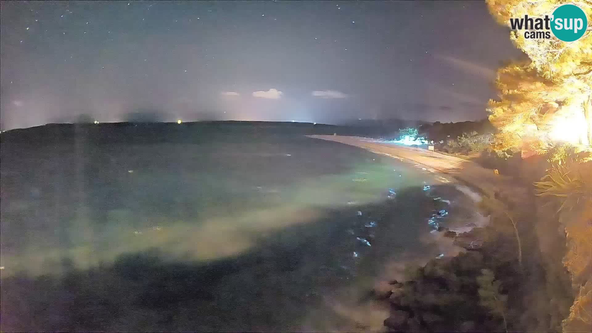 Spletna kamera Bol Zlatni Rat – Pogled v živo z otoka Brač