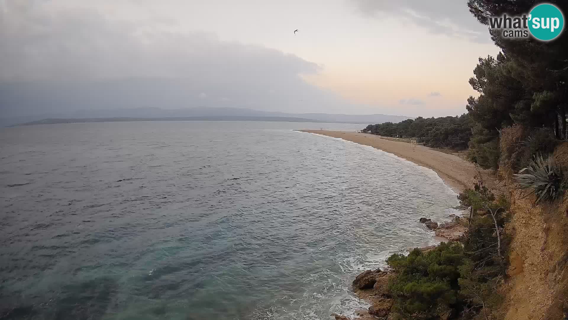 Web kamera Bol Zlatni Rat – Pogled uživo s otoka Brača