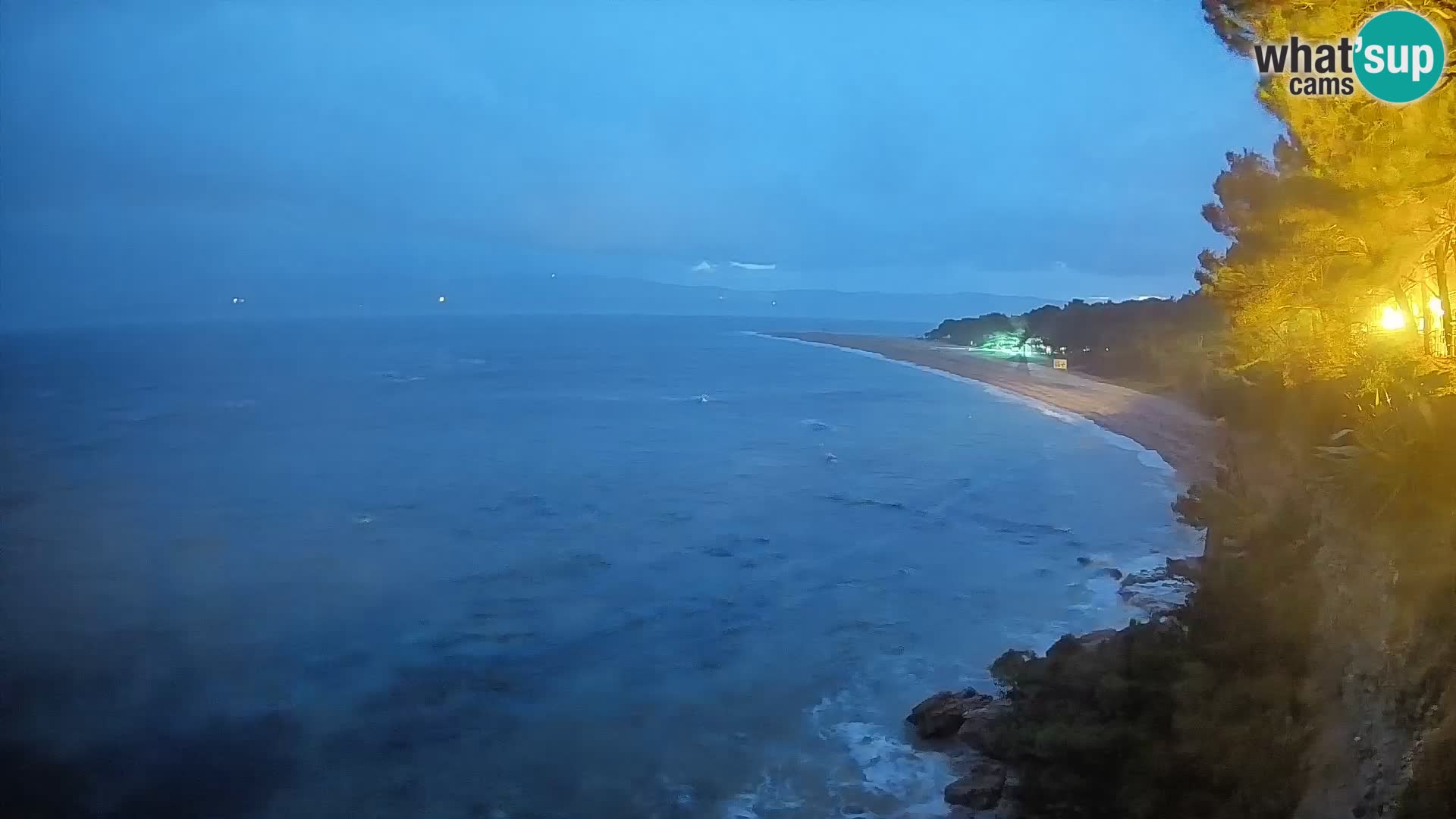 Web kamera Bol Zlatni Rat – Pogled uživo s otoka Brača