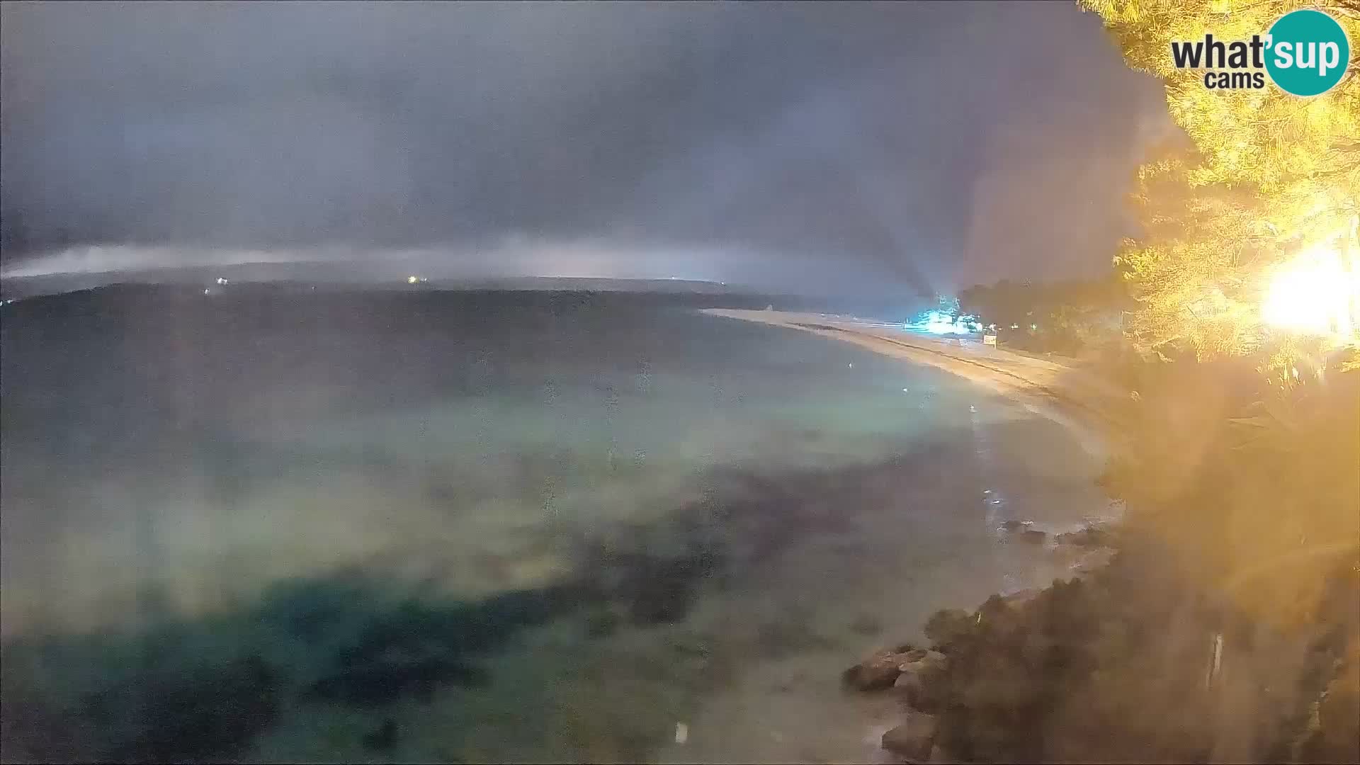 Spletna kamera Bol Zlatni Rat – Pogled v živo z otoka Brač