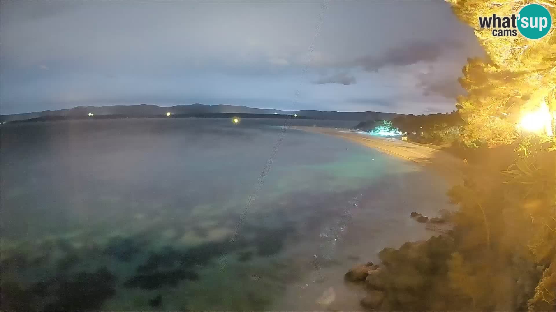 Spletna kamera Bol Zlatni Rat – Pogled v živo z otoka Brač