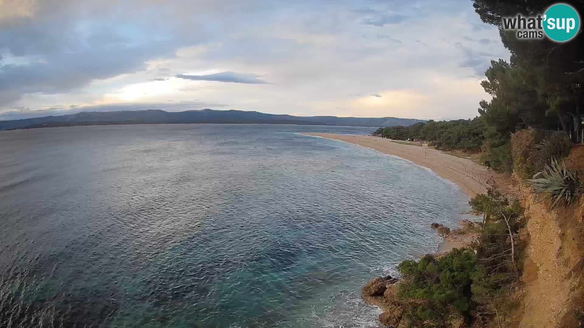 Spletna kamera Bol Zlatni Rat – Pogled v živo z otoka Brač