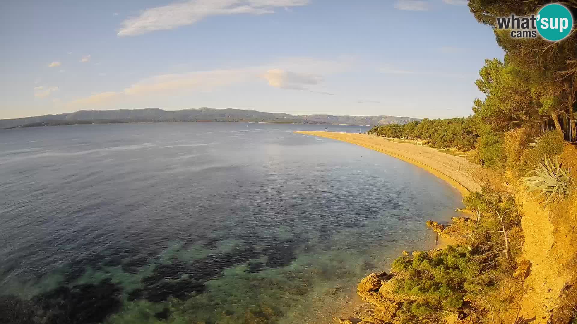 Spletna kamera Bol Zlatni Rat – Pogled v živo z otoka Brač