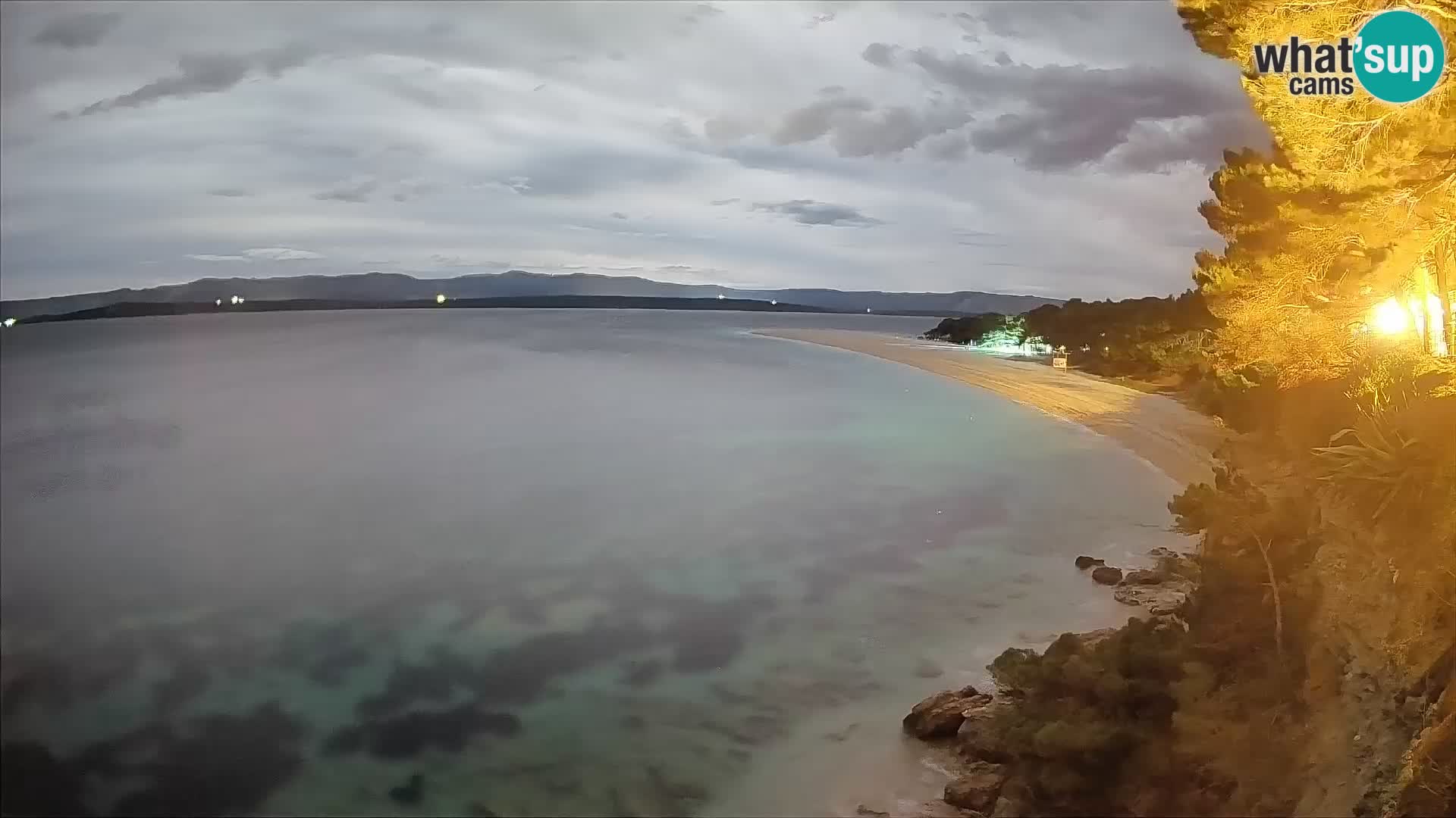 Webcam Zlatni Rat Bol – Liveblick vom berühmten Strand auf Brač