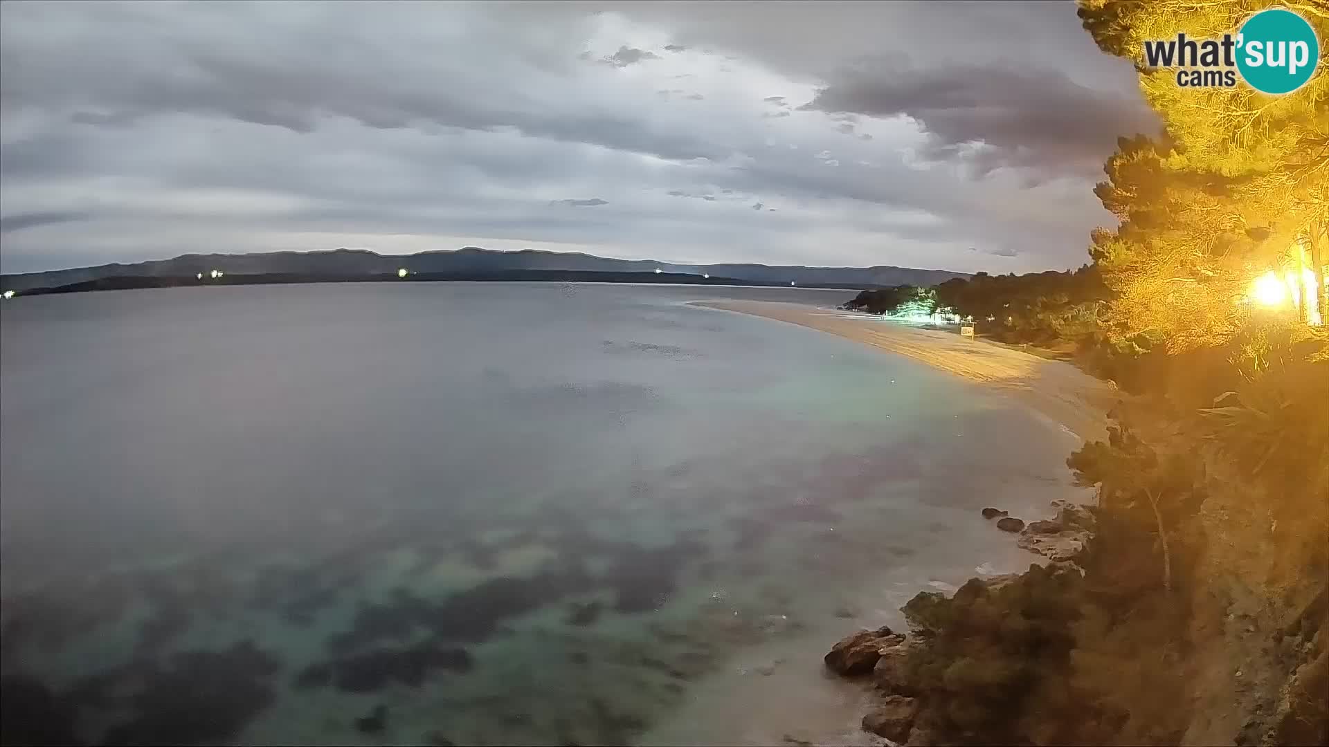 Webcam Zlatni Rat Bol – Liveblick vom berühmten Strand auf Brač