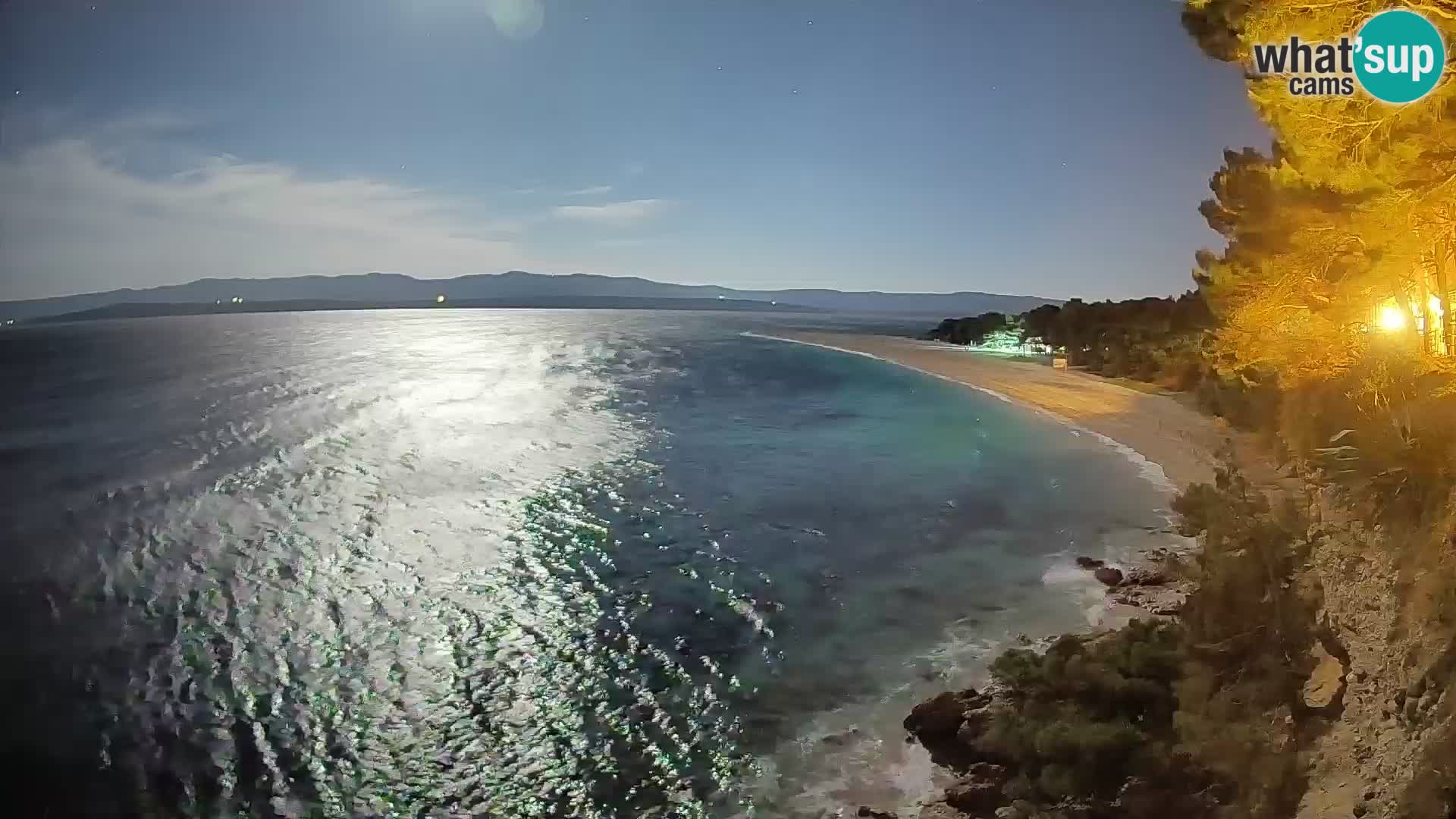 Web kamera Bol Zlatni Rat – Pogled uživo s otoka Brača