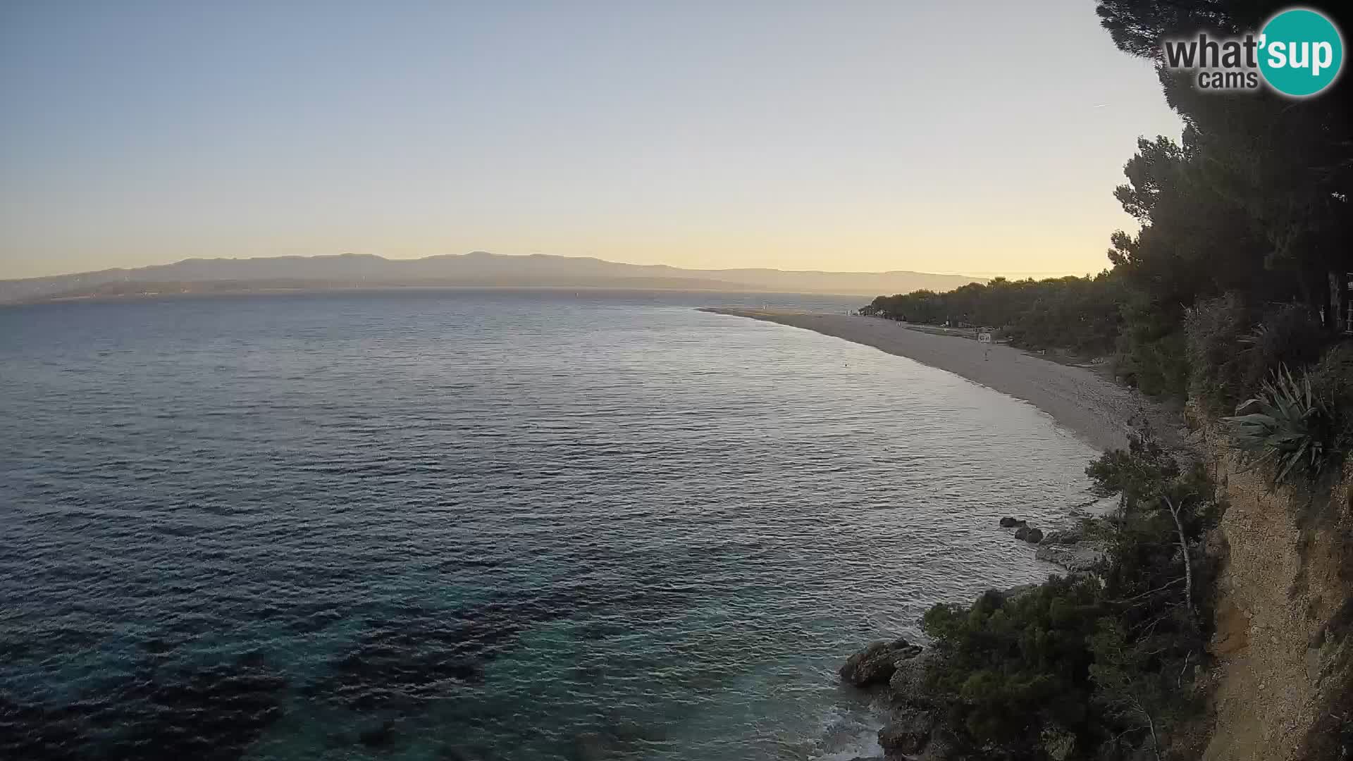Spletna kamera Bol Zlatni Rat – Pogled v živo z otoka Brač