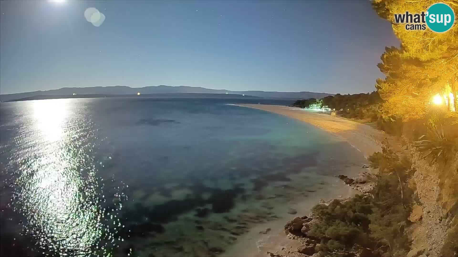 Web kamera Bol Zlatni Rat – Pogled uživo s otoka Brača