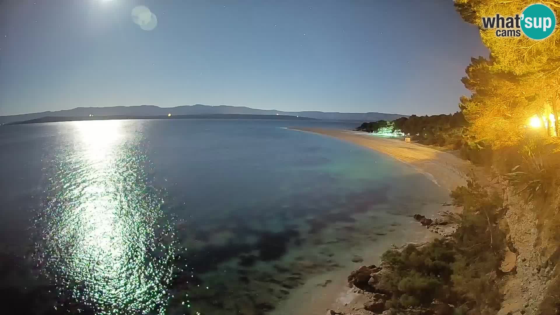 Web kamera Bol Zlatni Rat – Pogled uživo s otoka Brača