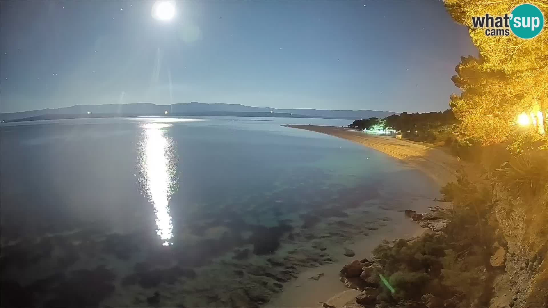 Spletna kamera Bol Zlatni Rat – Pogled v živo z otoka Brač