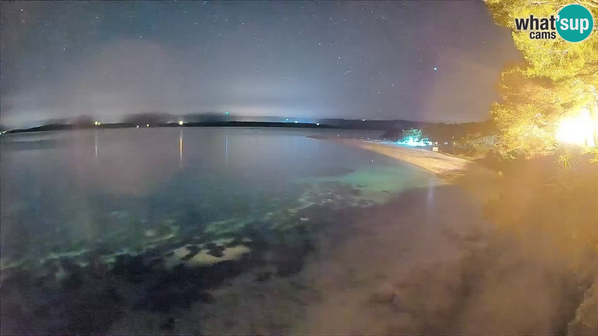 Web kamera Bol Zlatni Rat – Pogled uživo s otoka Brača