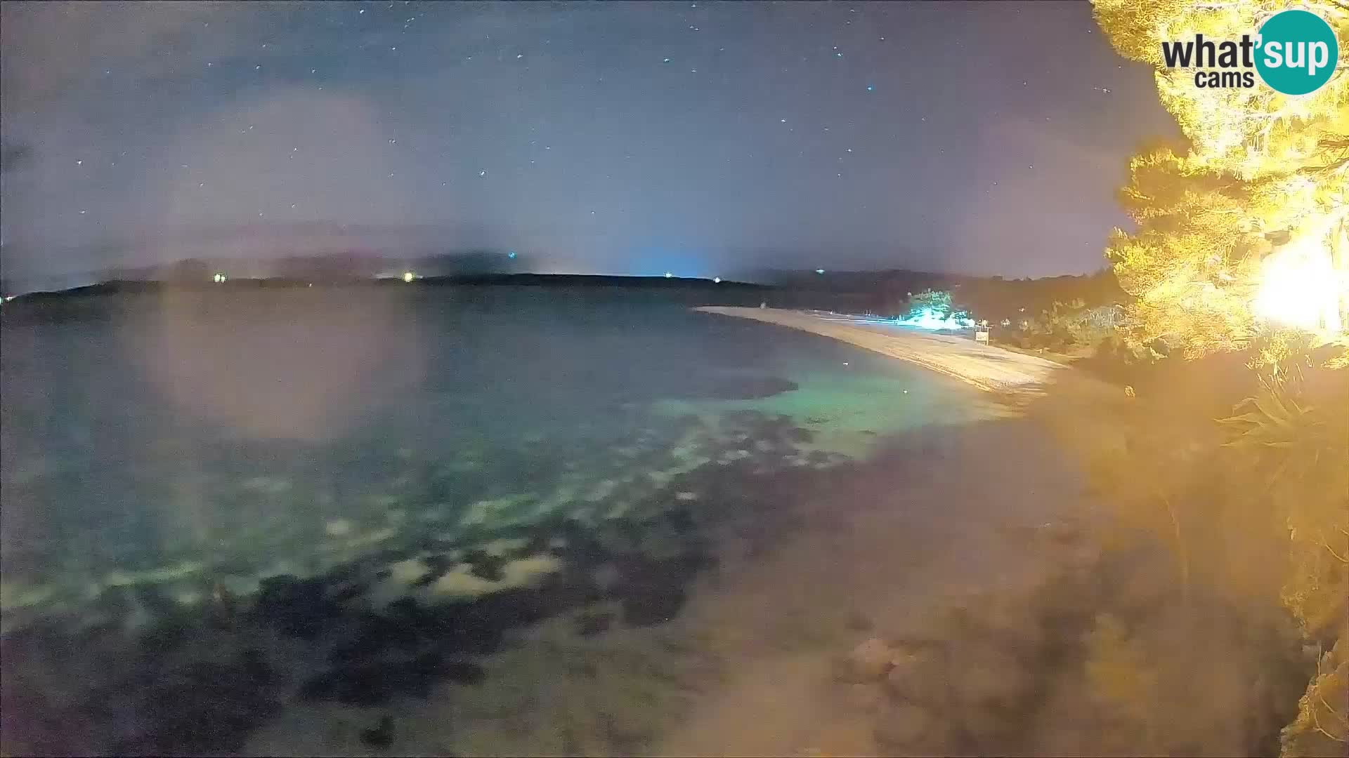 Spletna kamera Bol Zlatni Rat – Pogled v živo z otoka Brač