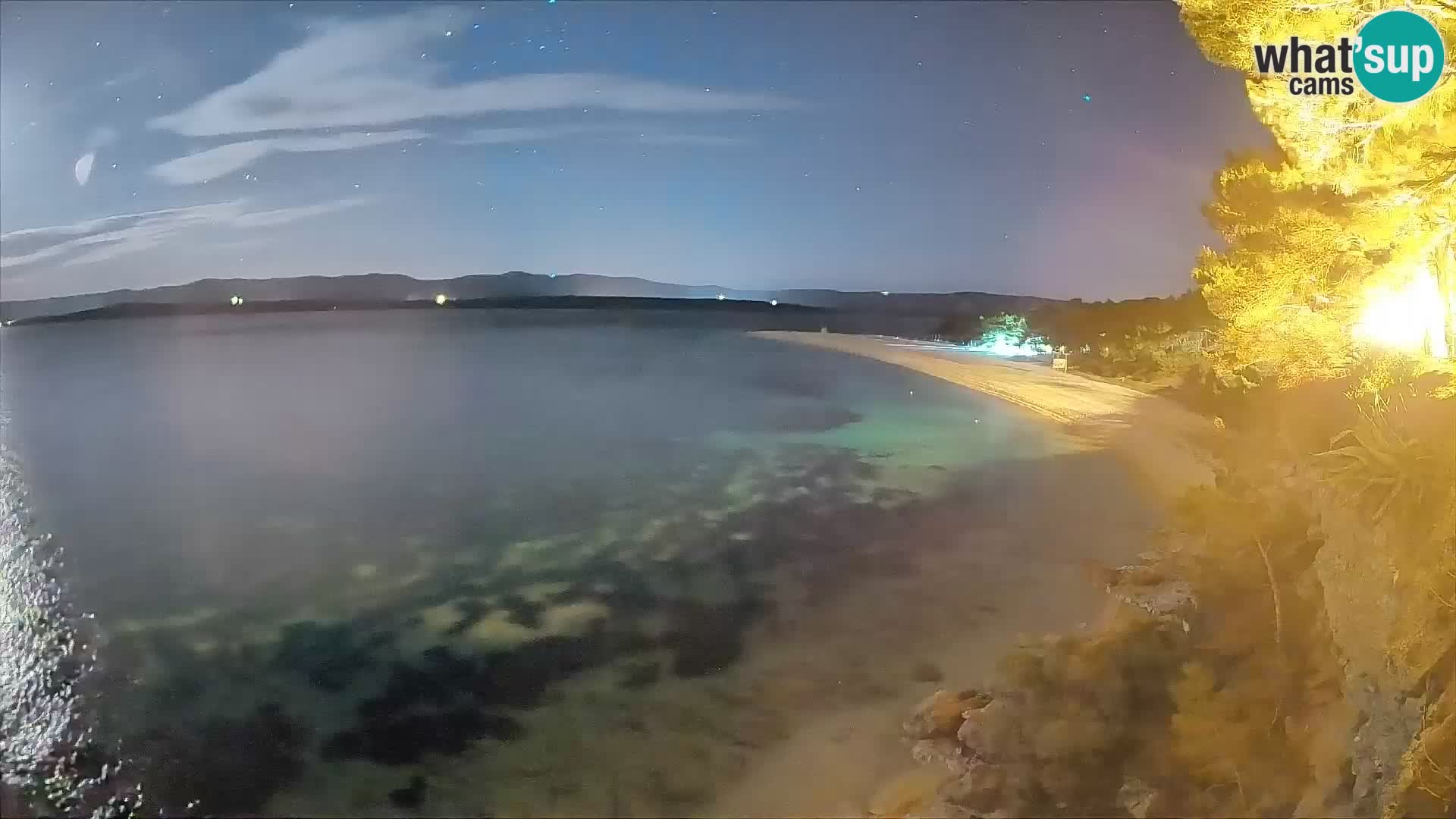 Spletna kamera Bol Zlatni Rat – Pogled v živo z otoka Brač