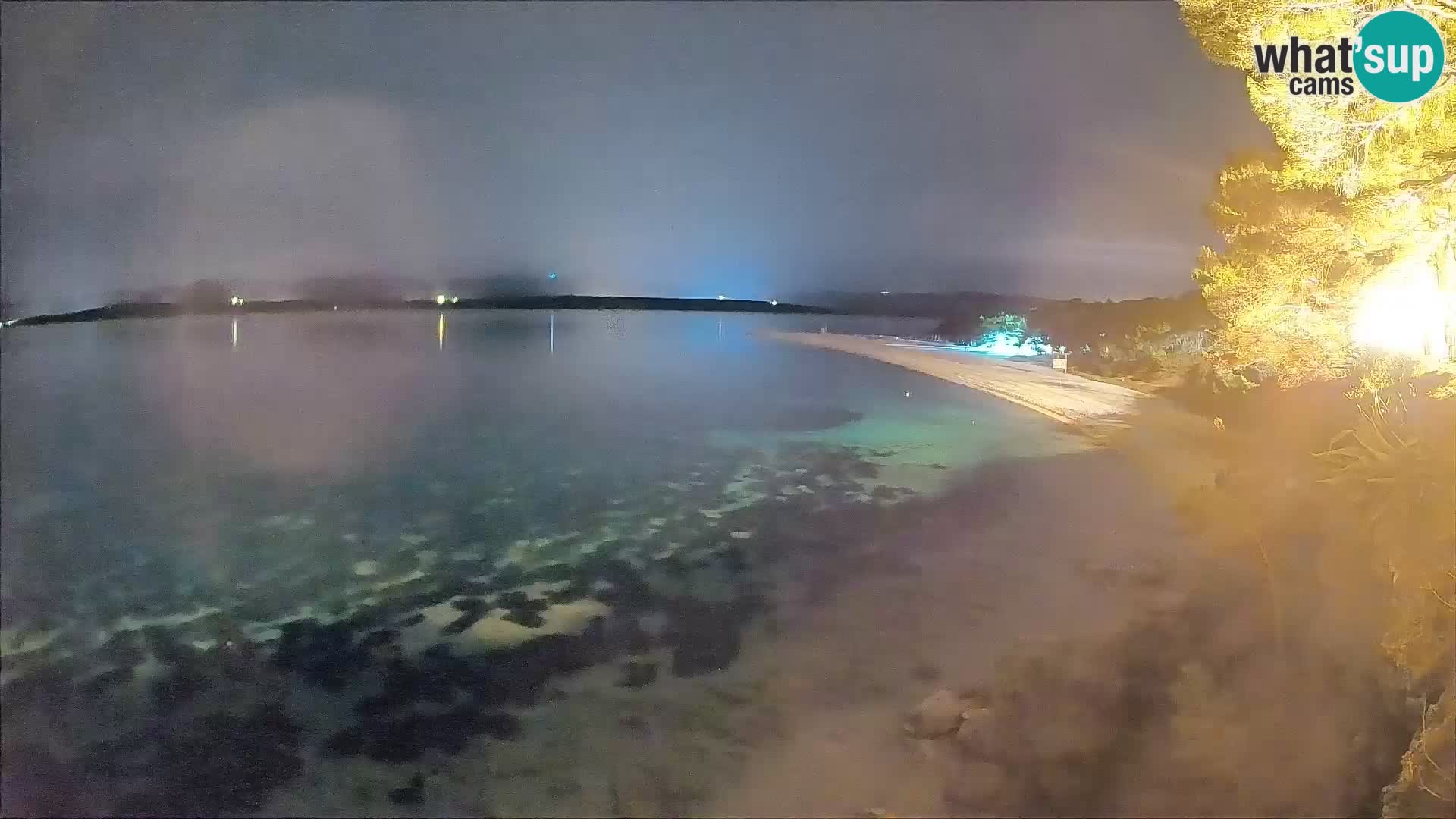Web kamera Bol Zlatni Rat – Pogled uživo s otoka Brača