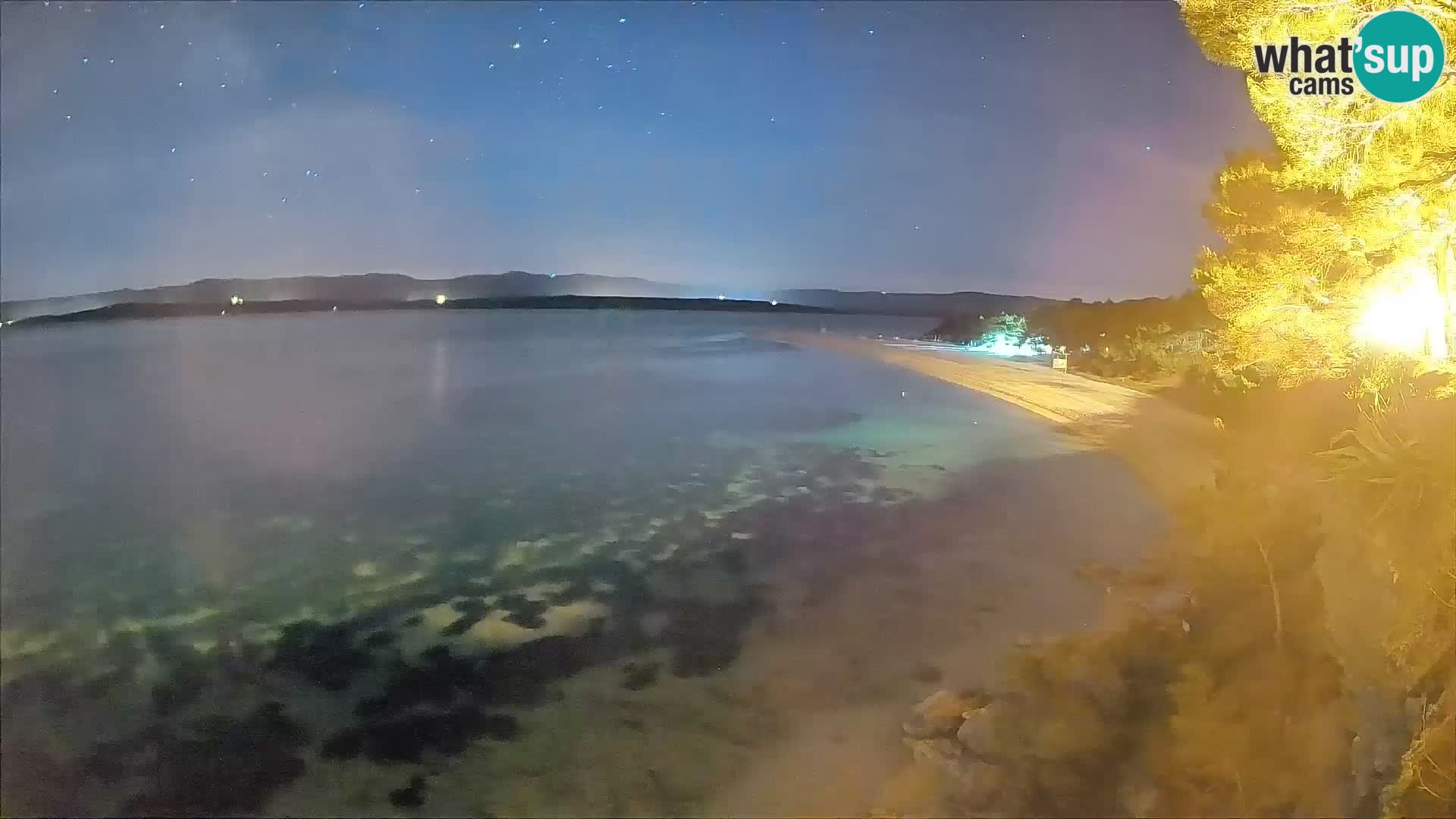 Spletna kamera Bol Zlatni Rat – Pogled v živo z otoka Brač