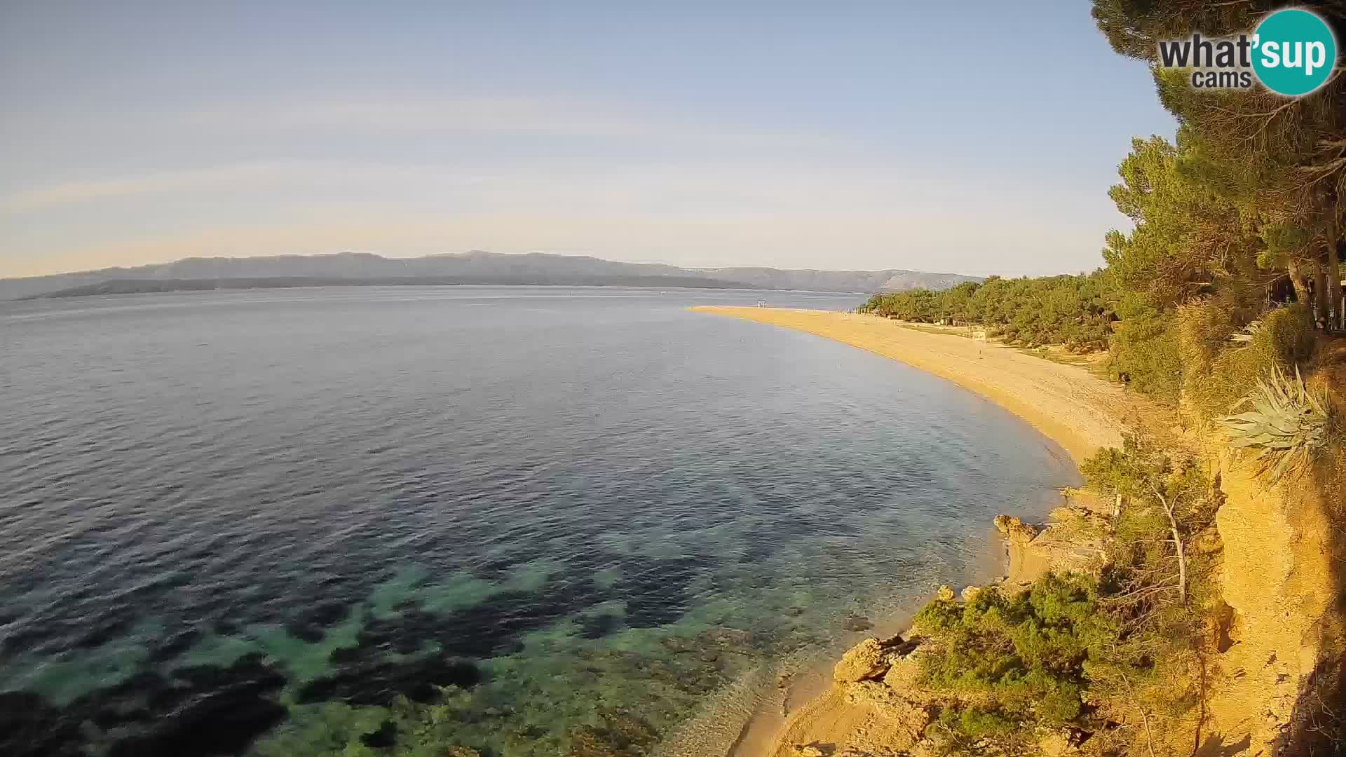 Spletna kamera Bol Zlatni Rat – Pogled v živo z otoka Brač