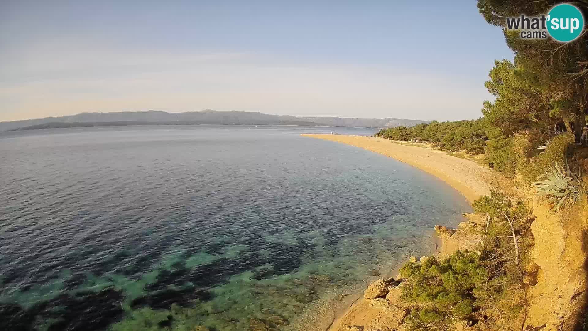 Web kamera Bol Zlatni Rat – Pogled uživo s otoka Brača