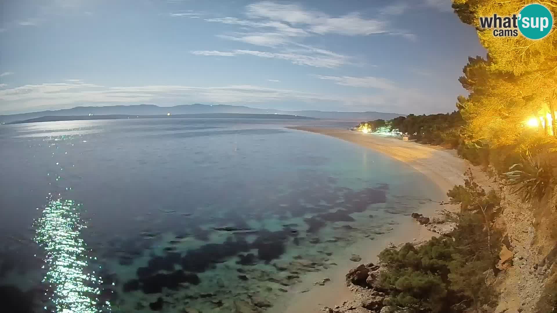 Web kamera Bol Zlatni Rat – Pogled uživo s otoka Brača