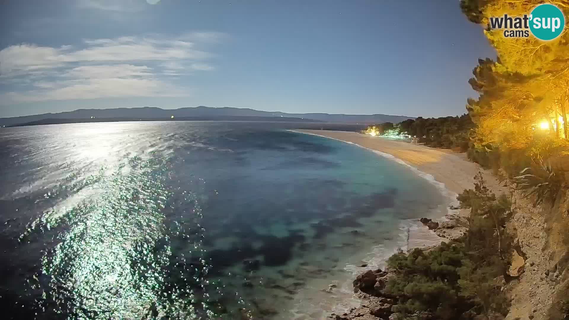Spletna kamera Bol Zlatni Rat – Pogled v živo z otoka Brač