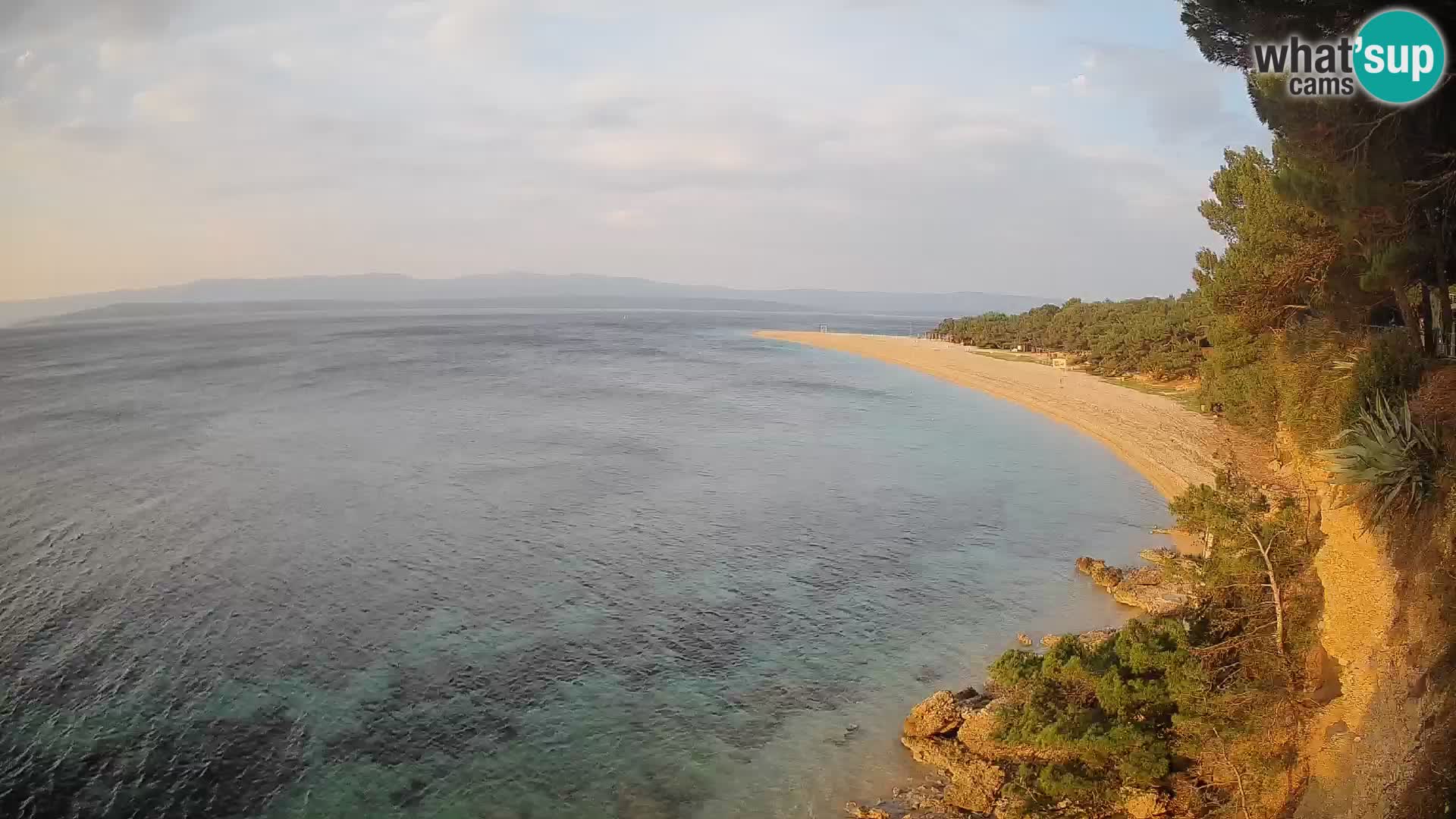 Spletna kamera Bol Zlatni Rat – Pogled v živo z otoka Brač