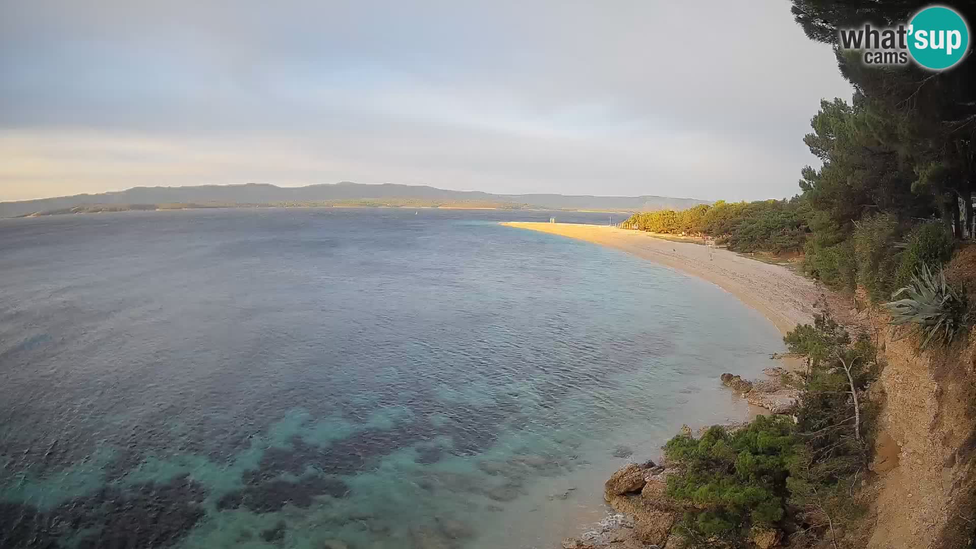 Webcam Zlatni Rat Bol – Liveblick vom berühmten Strand auf Brač