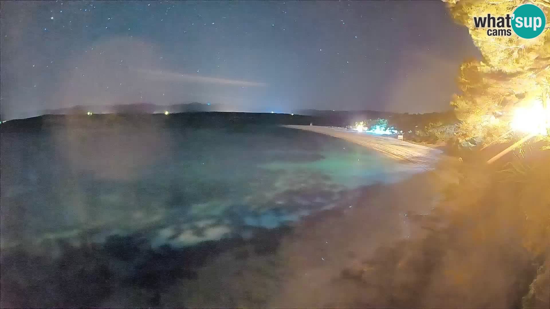 Spletna kamera Bol Zlatni Rat – Pogled v živo z otoka Brač