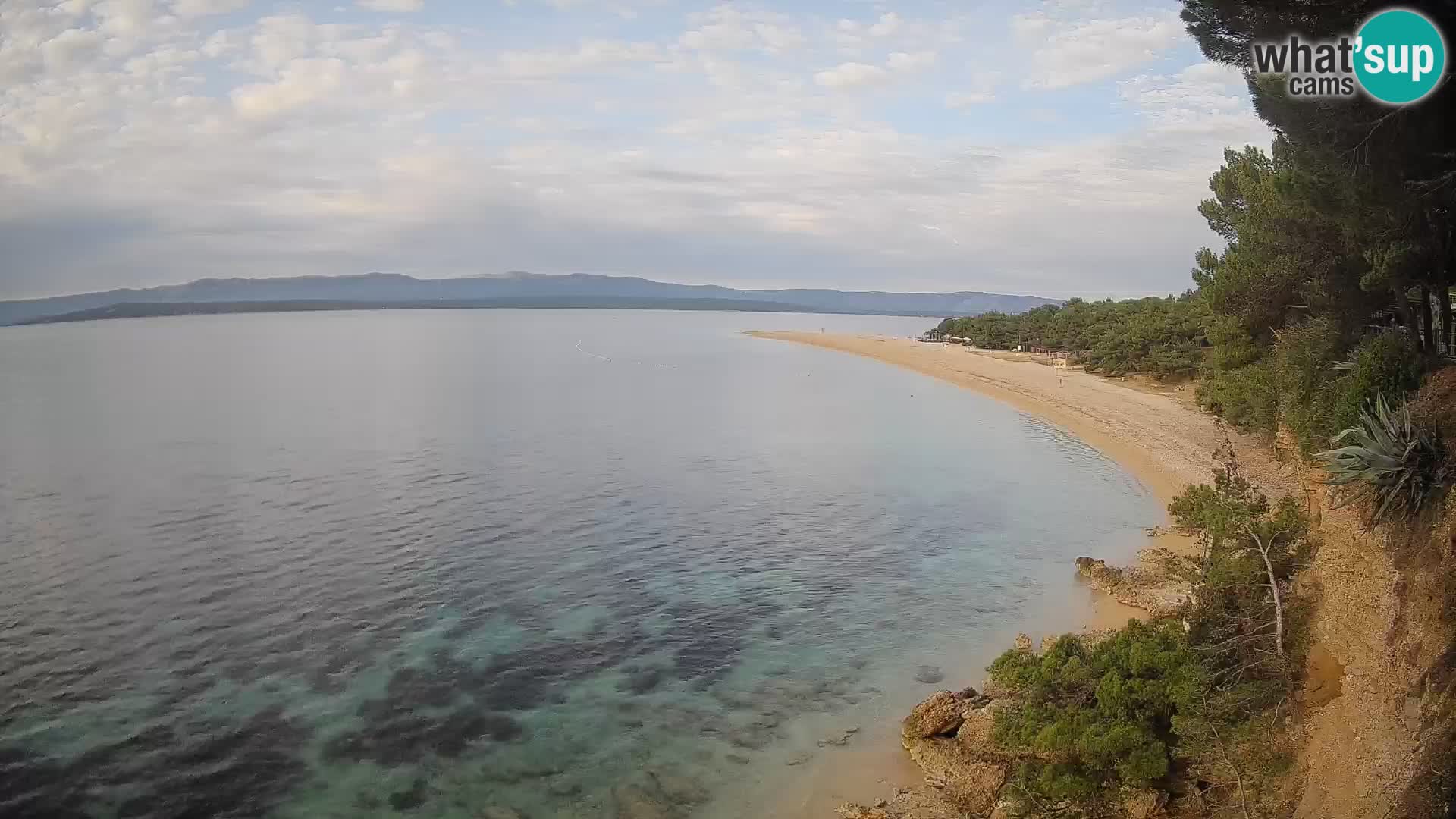 Spletna kamera Bol Zlatni Rat – Pogled v živo z otoka Brač
