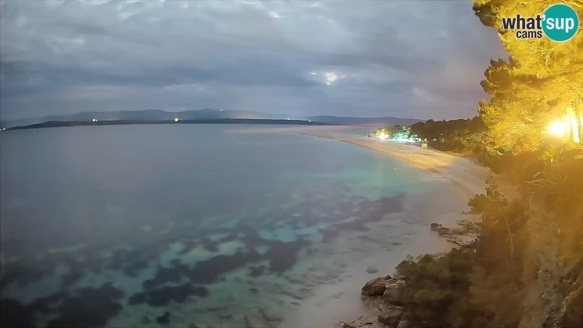 Webcam Zlatni Rat Bol – Liveblick vom berühmten Strand auf Brač