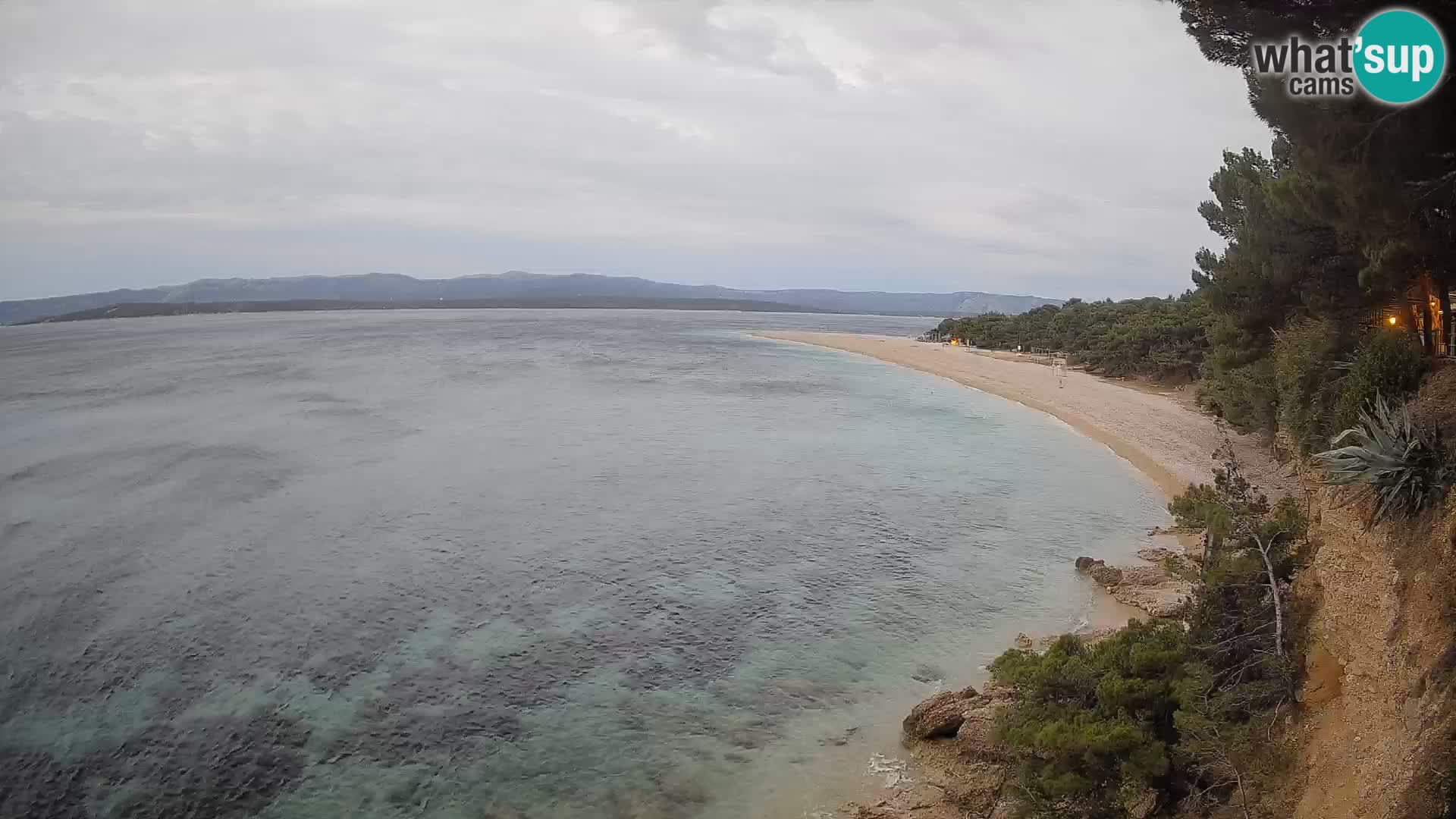 Spletna kamera Bol Zlatni Rat – Pogled v živo z otoka Brač