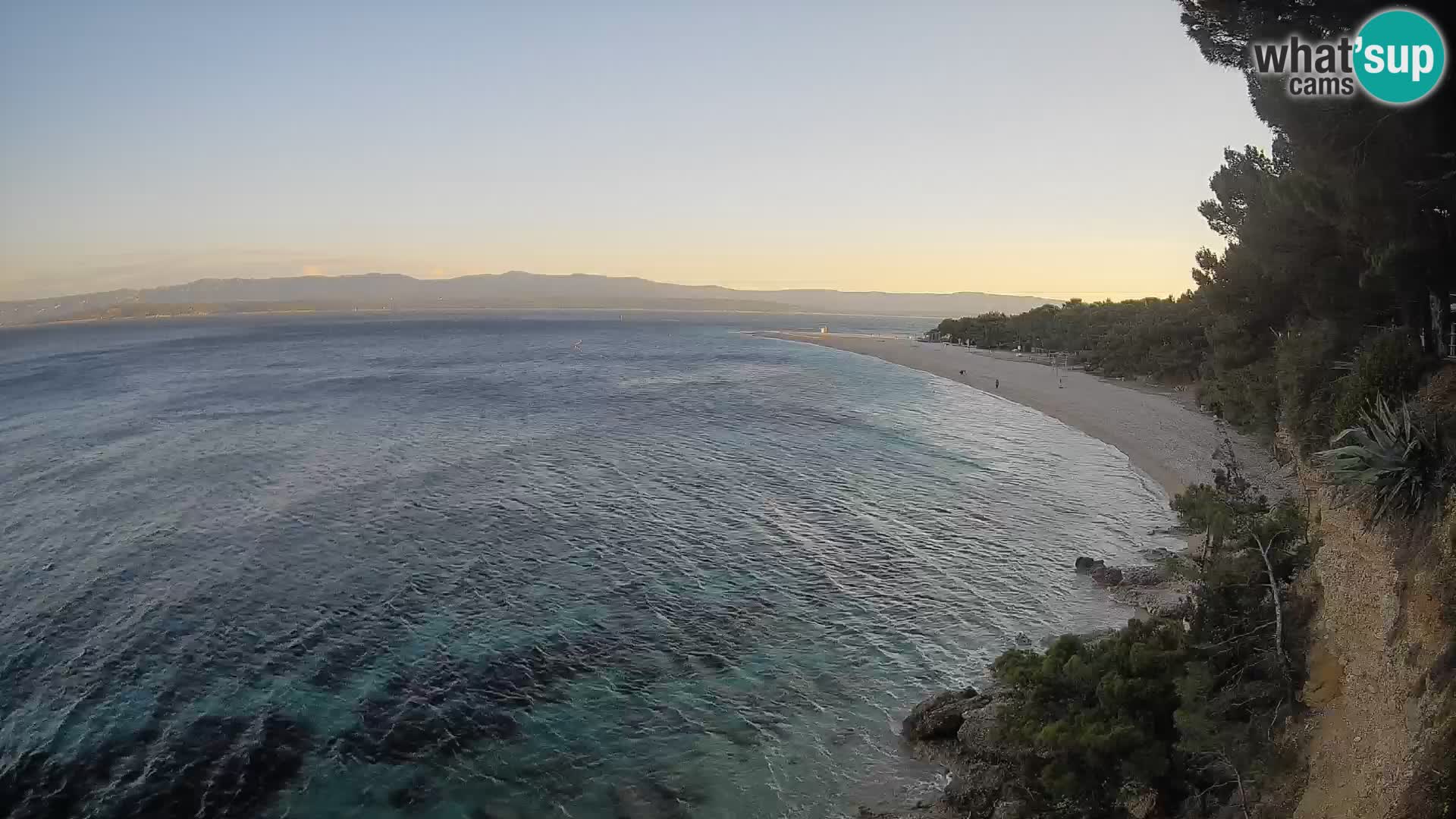 Web kamera Bol Zlatni Rat – Pogled uživo s otoka Brača