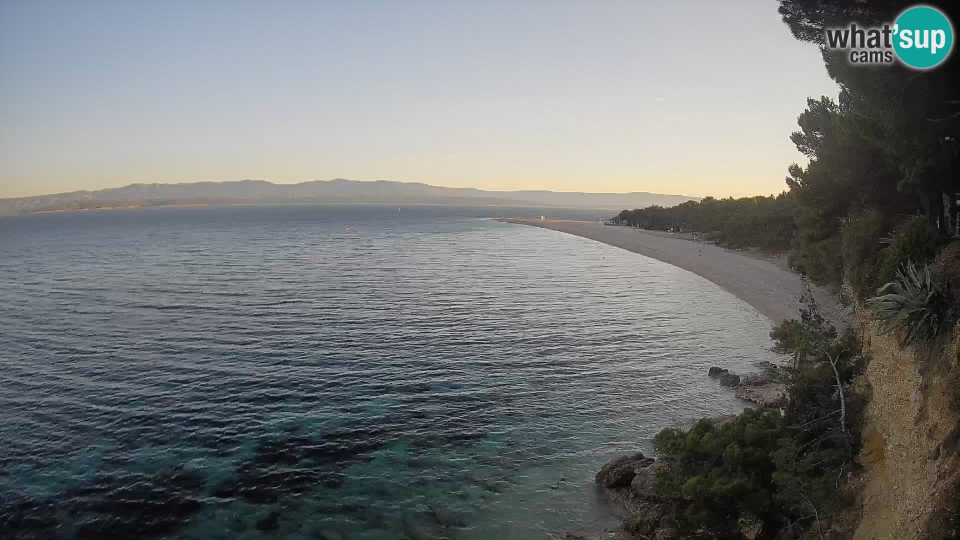 Web kamera Bol Zlatni Rat – Pogled uživo s otoka Brača