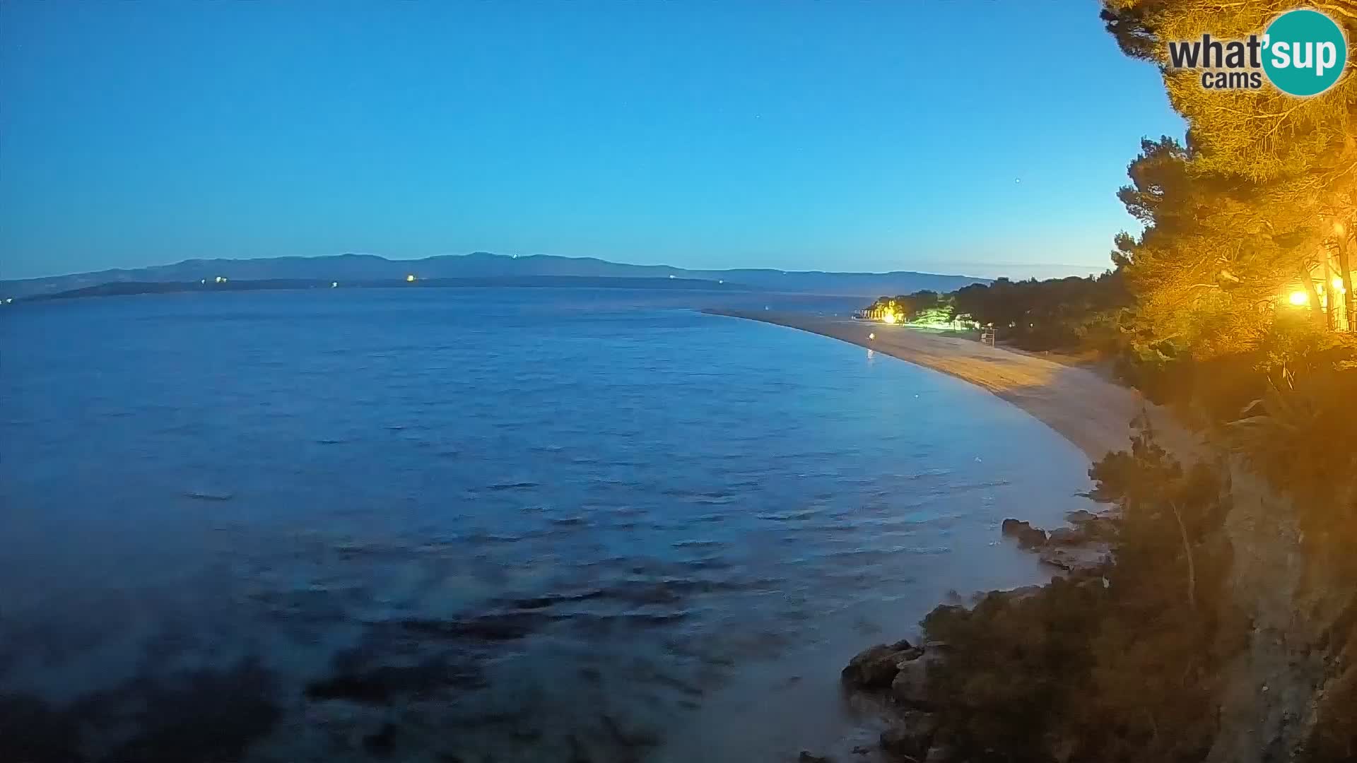 Spletna kamera Bol Zlatni Rat – Pogled v živo z otoka Brač