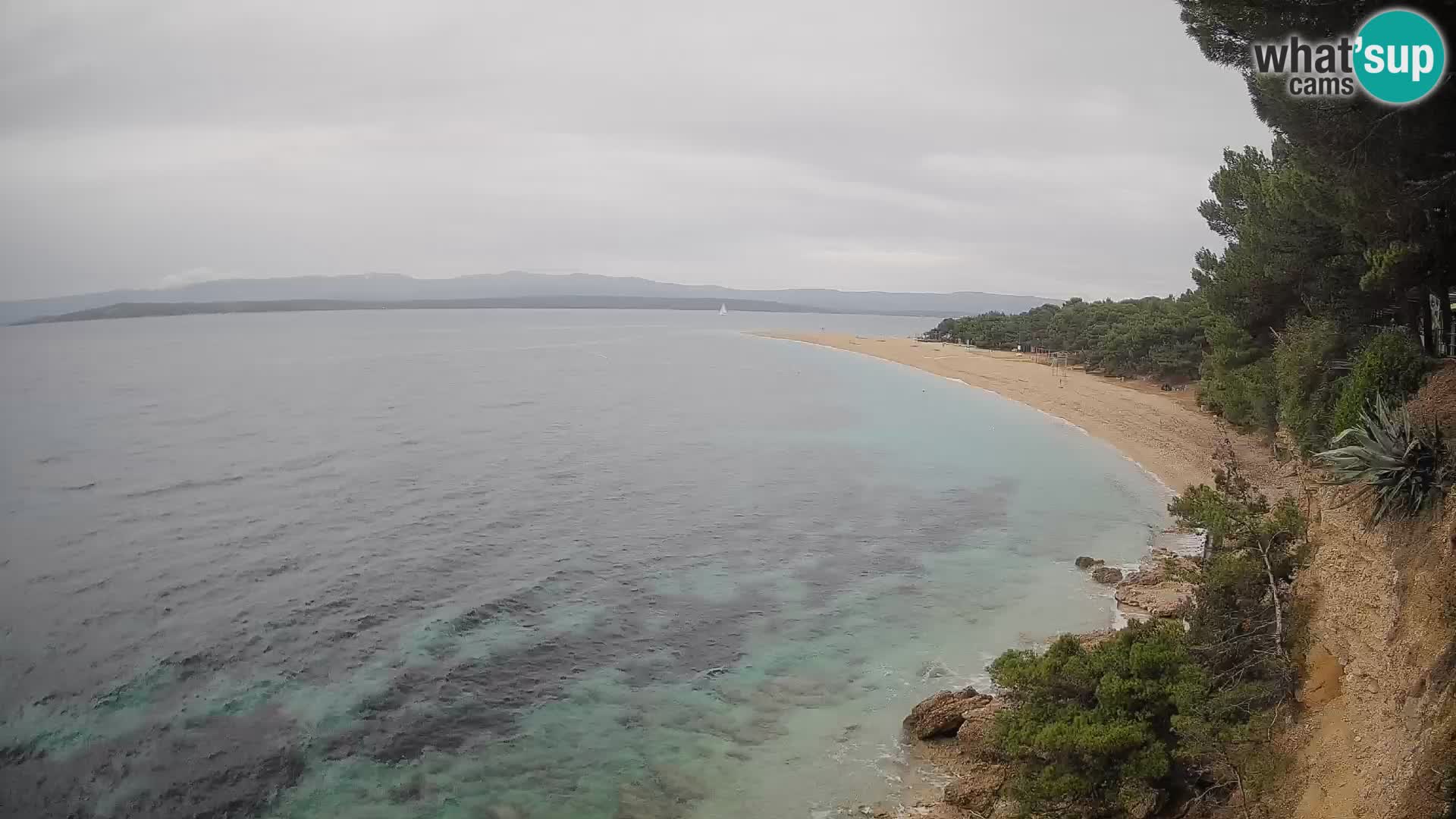 Web kamera Bol Zlatni Rat – Pogled uživo s otoka Brača