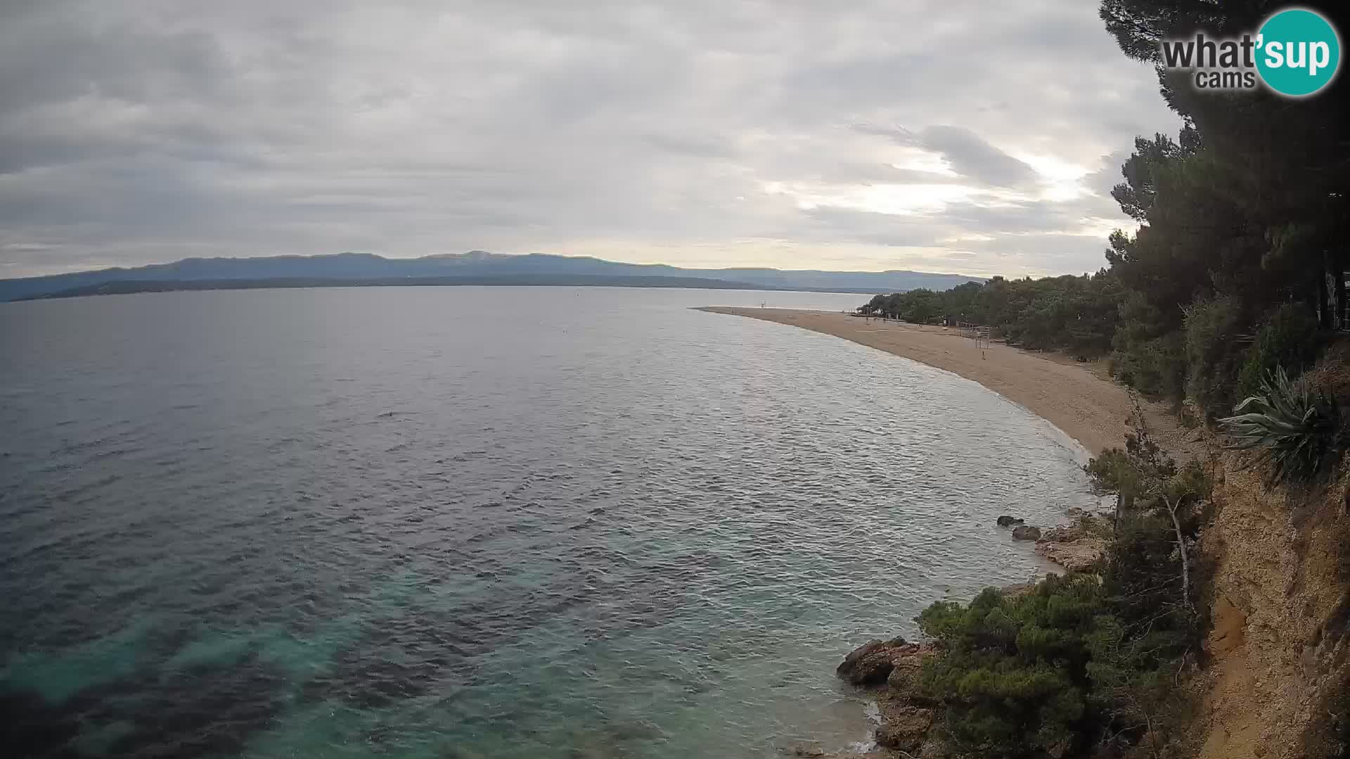 Spletna kamera Bol Zlatni Rat – Pogled v živo z otoka Brač