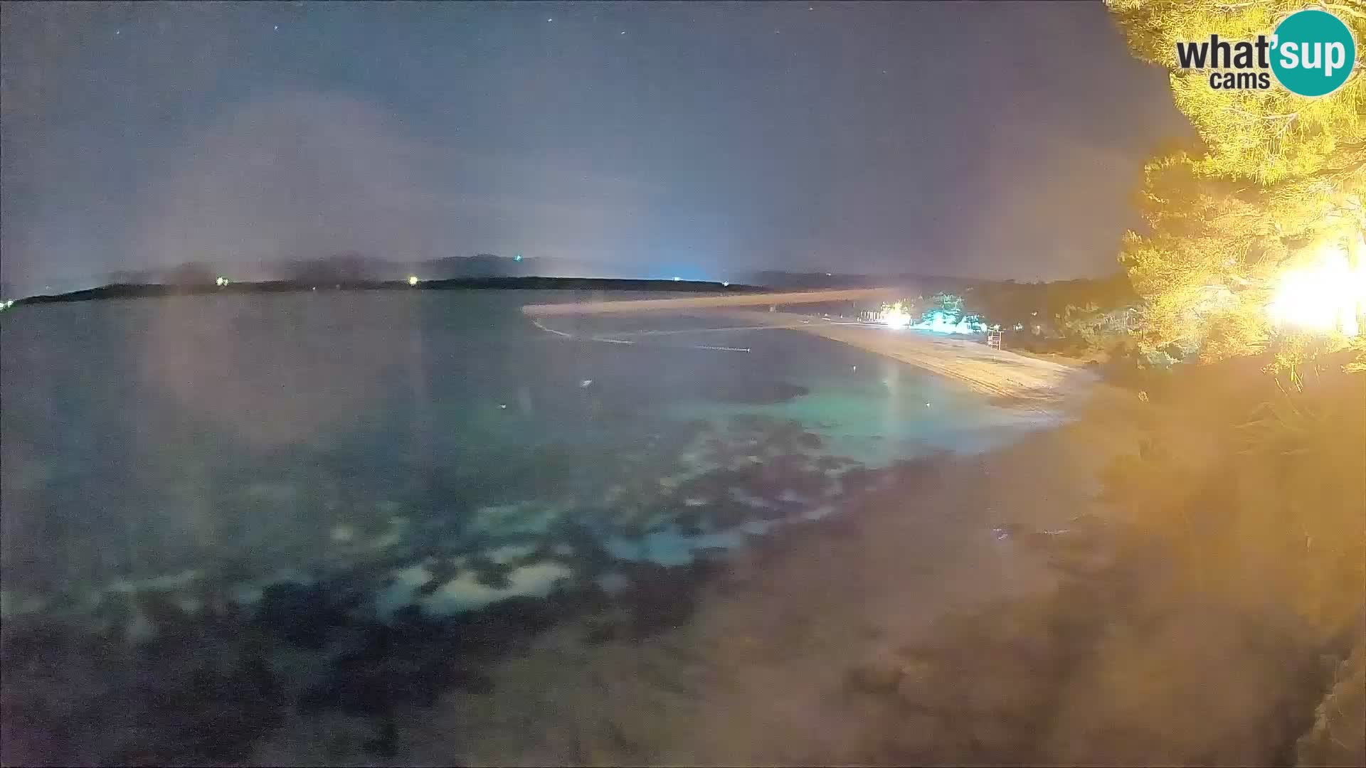 Spletna kamera Bol Zlatni Rat – Pogled v živo z otoka Brač