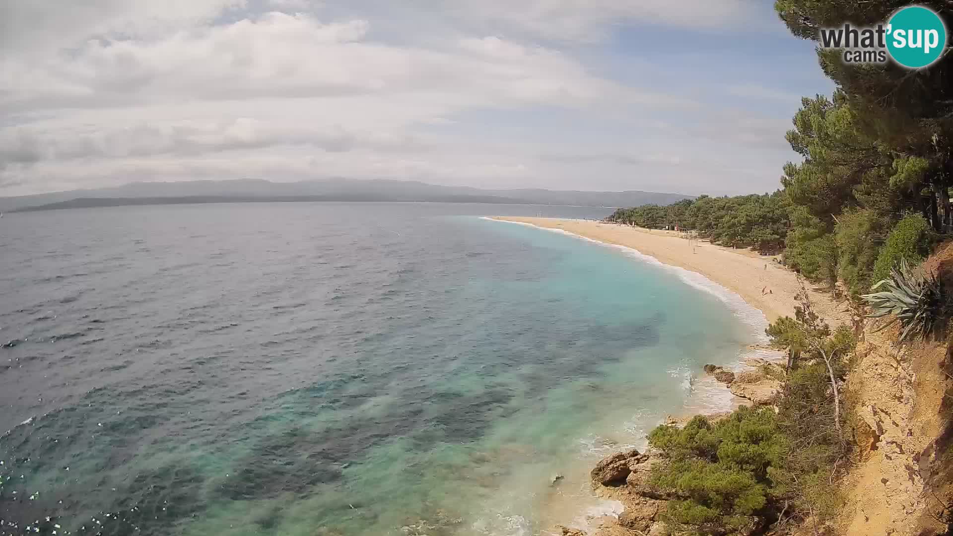 Web kamera Bol Zlatni Rat – Pogled uživo s otoka Brača